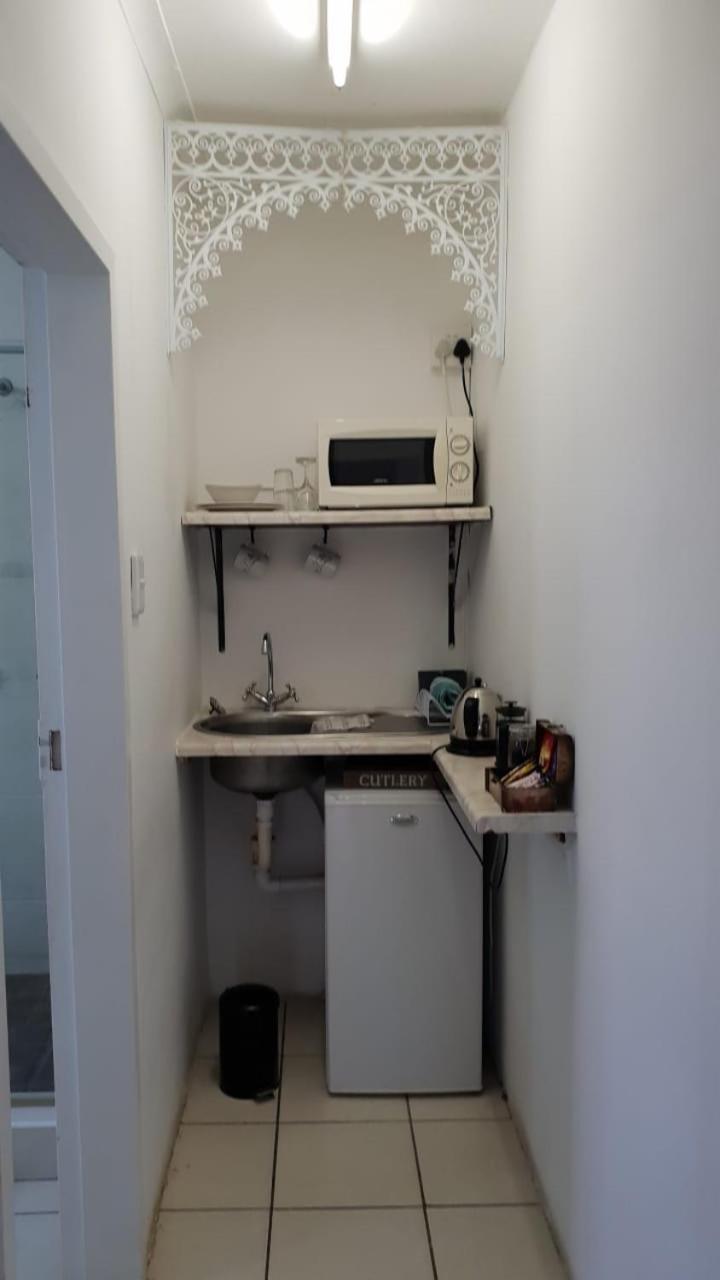 Deluxe Double Room with Shower photo 3