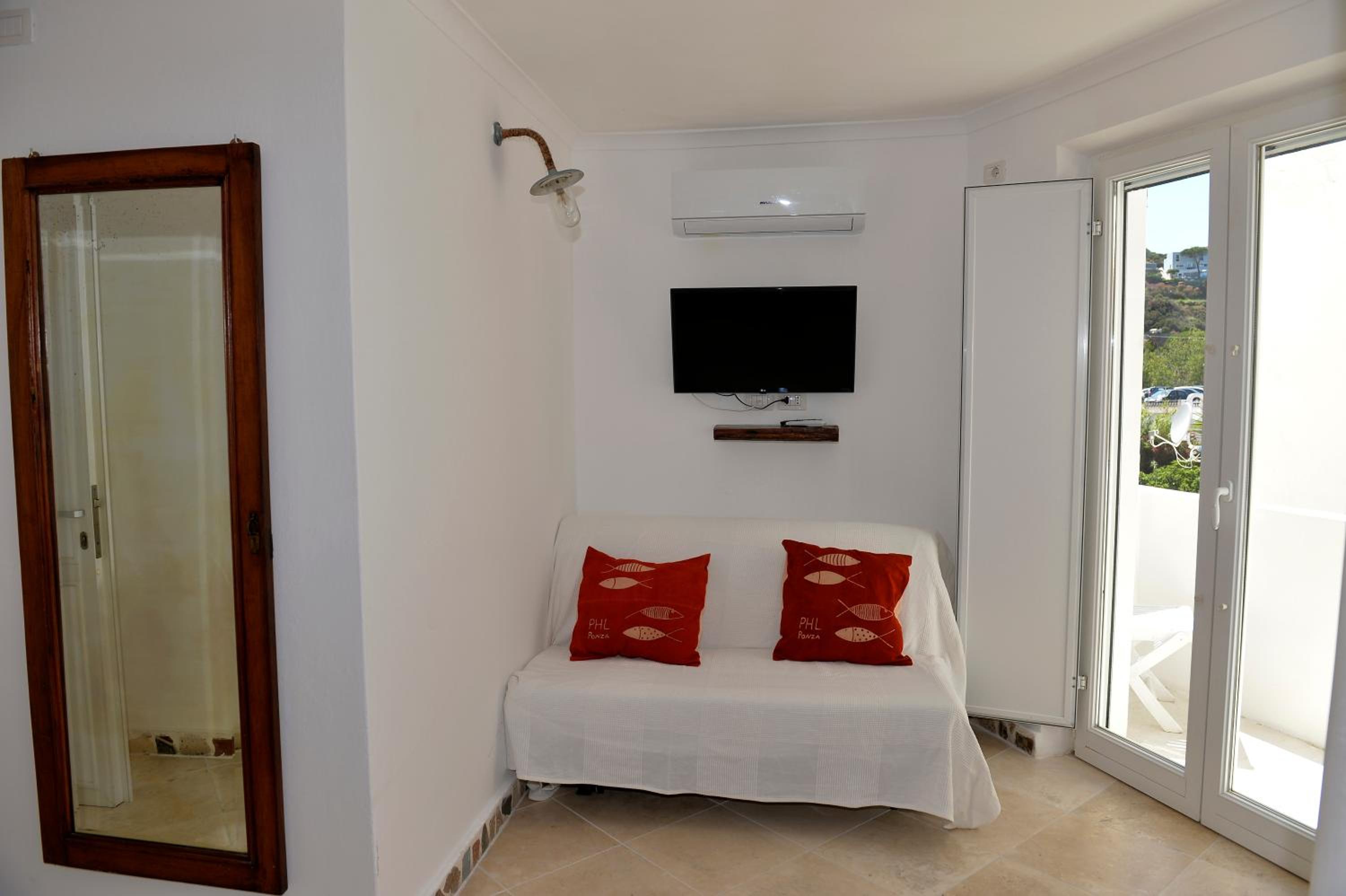 Economy Quadruple Room
