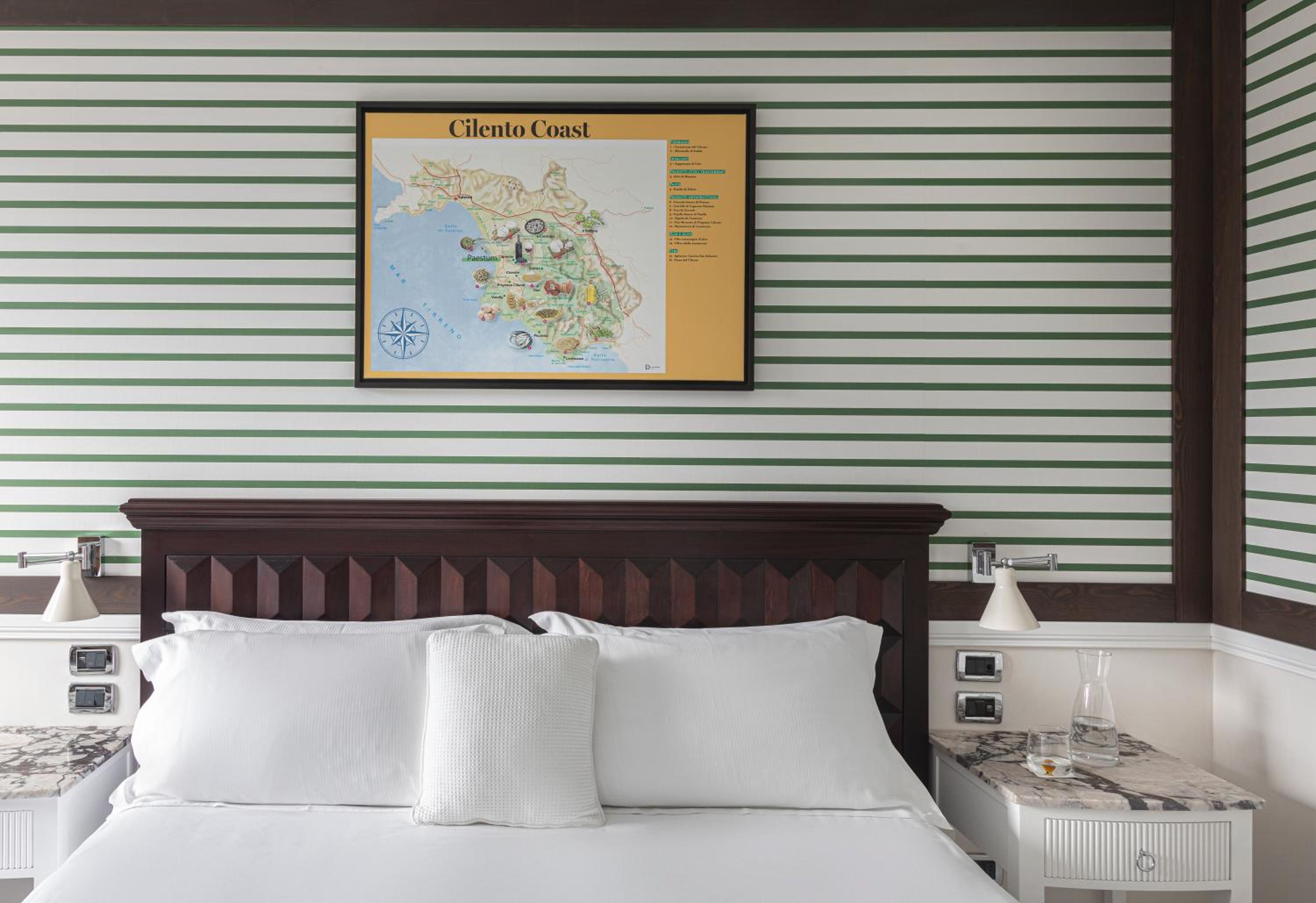 Superior King Room - Photo 3