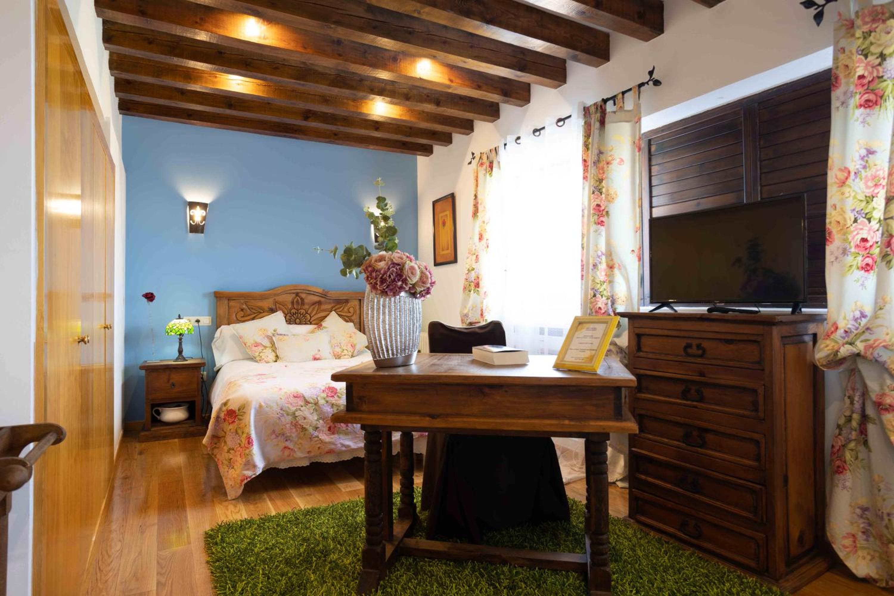 Family Room photo 3