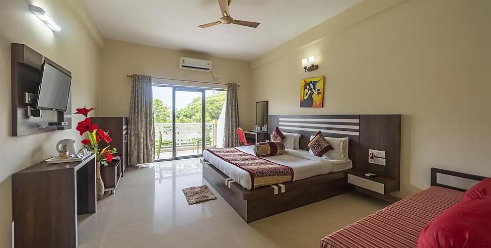 Standard Double or Twin Room - Photo 1