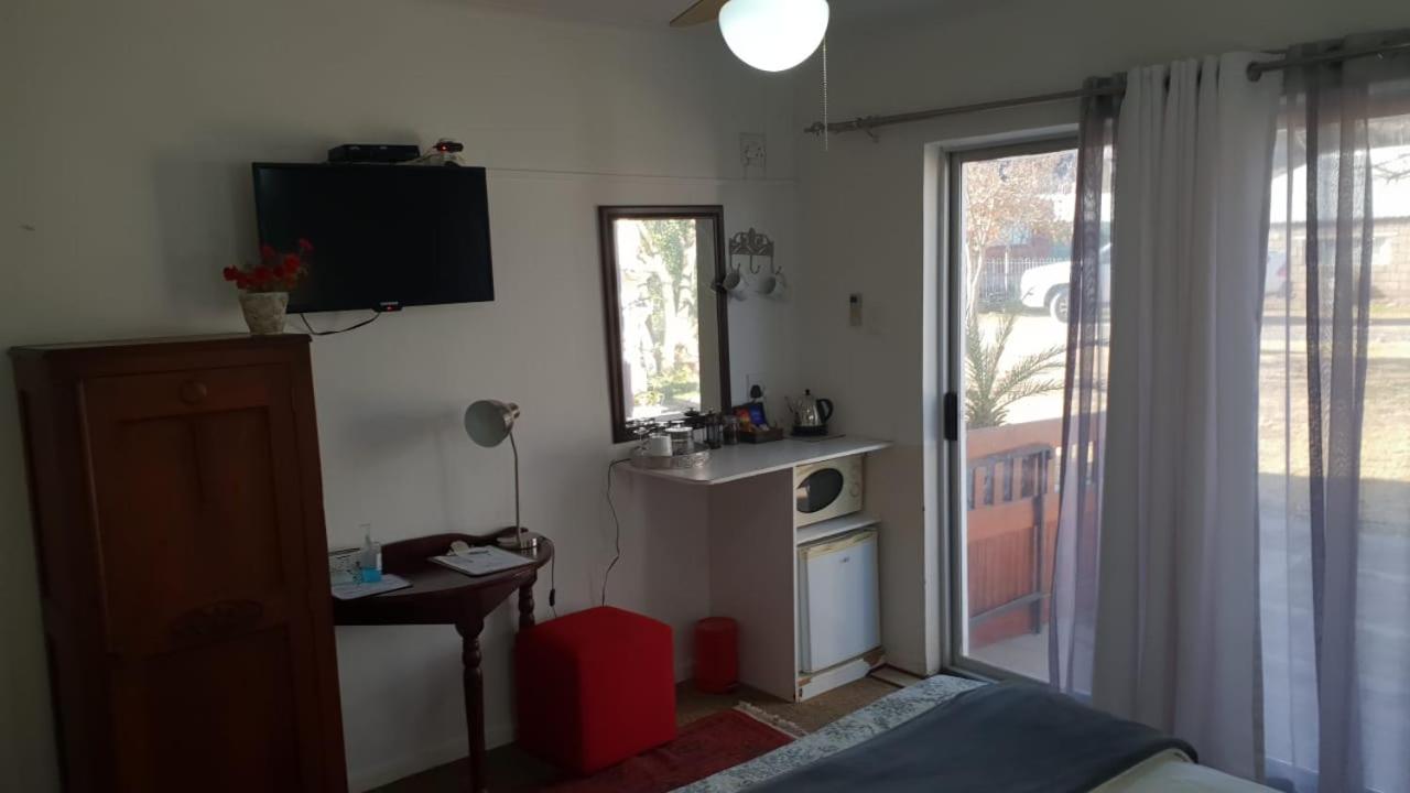 Deluxe Double Room with Shower photo 2