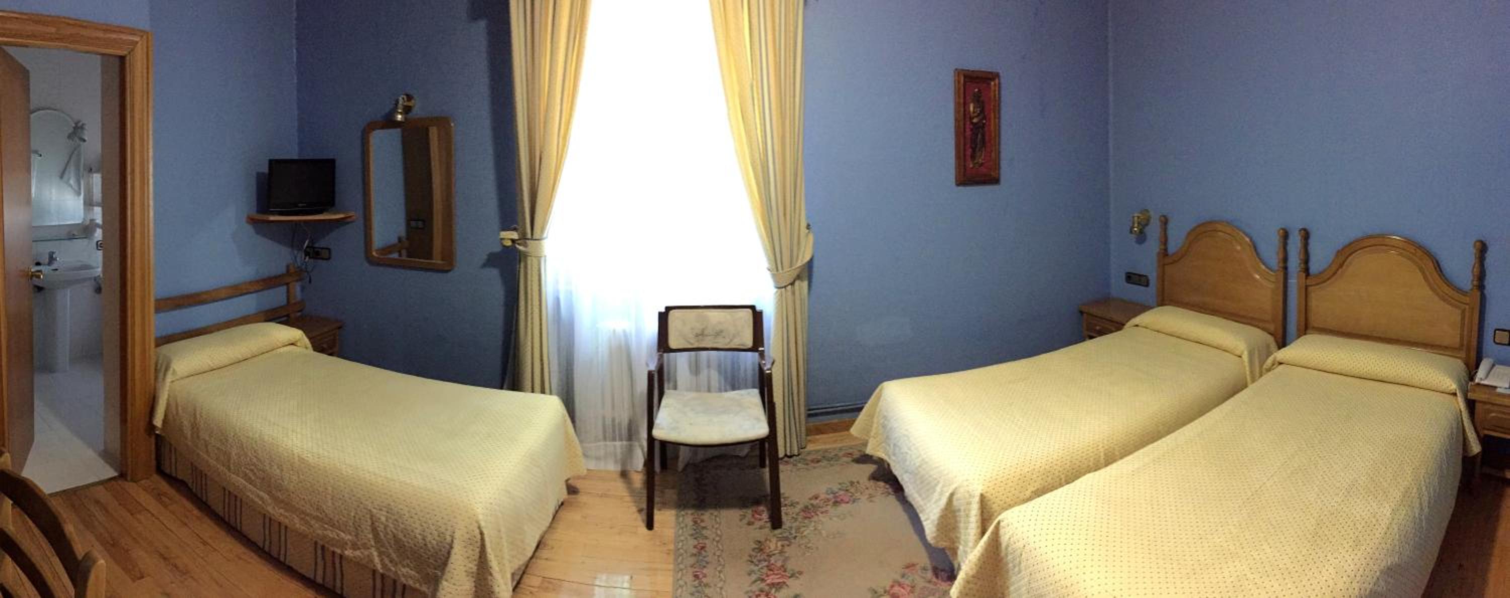 Triple Room - Photo 3