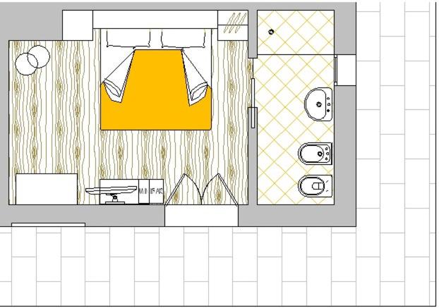 Double Room with Lake View - Photo 11