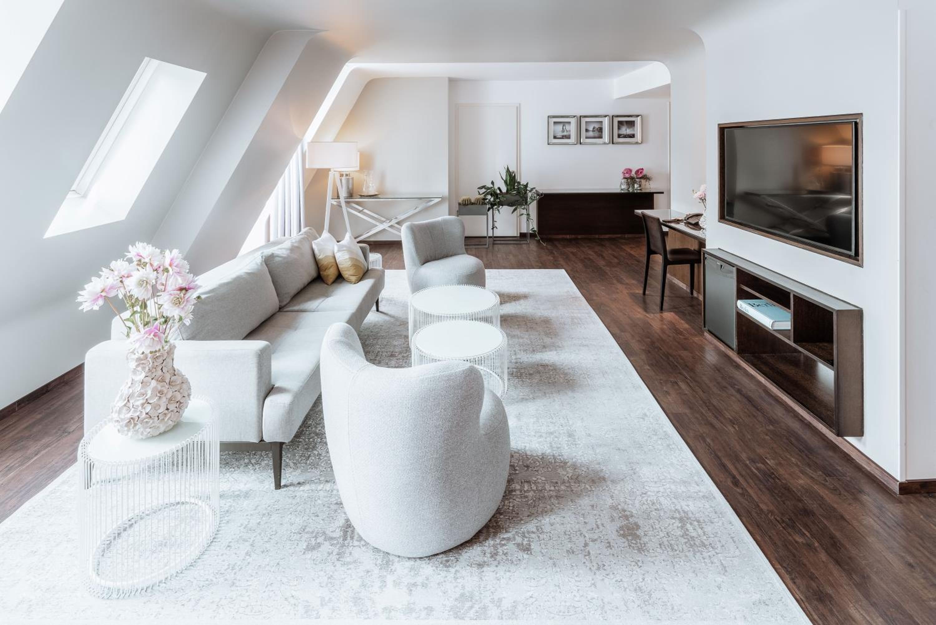 Penthouse Apartment photo 1