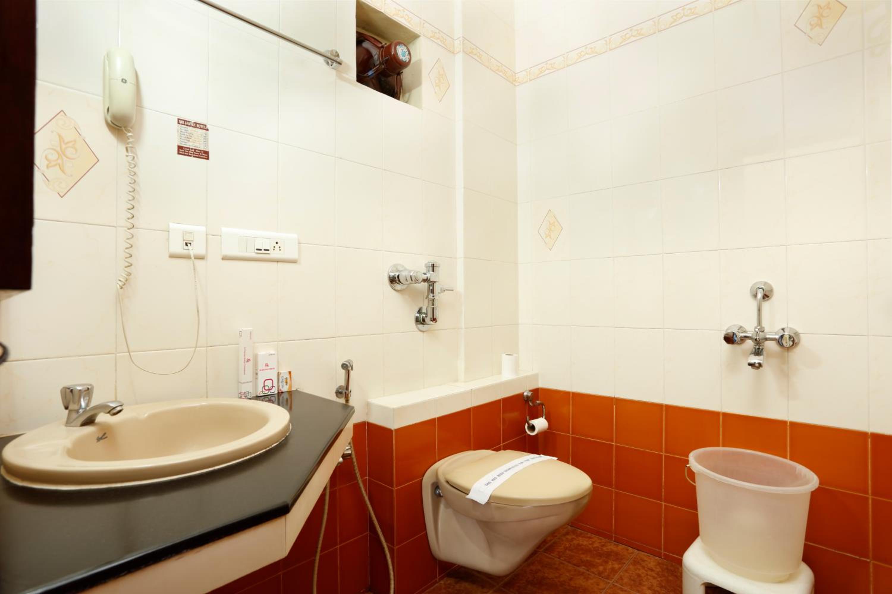 Budget Double Room photo 2
