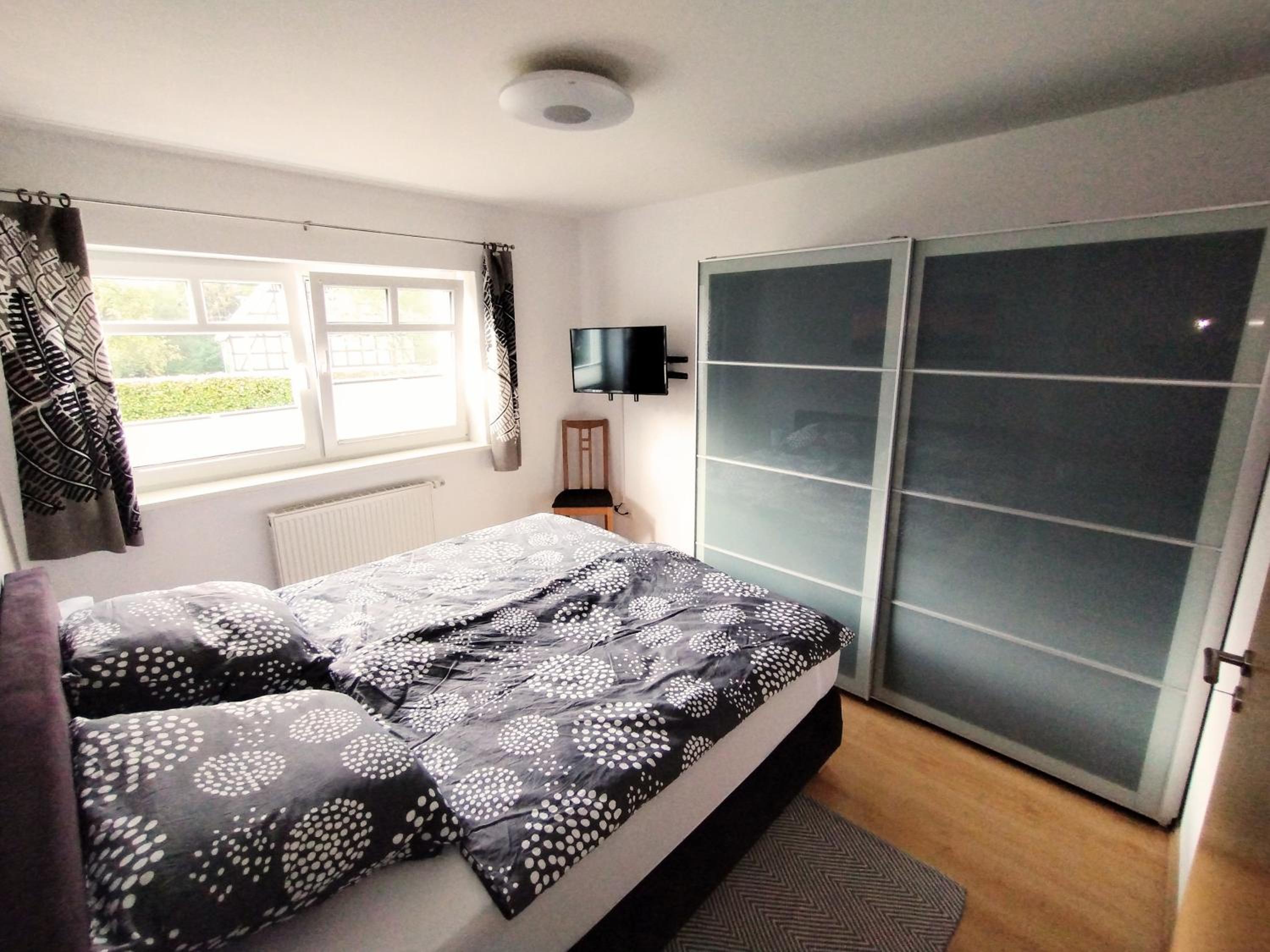 Two-Bedroom Deluxe Apartment with Garden View photo 3