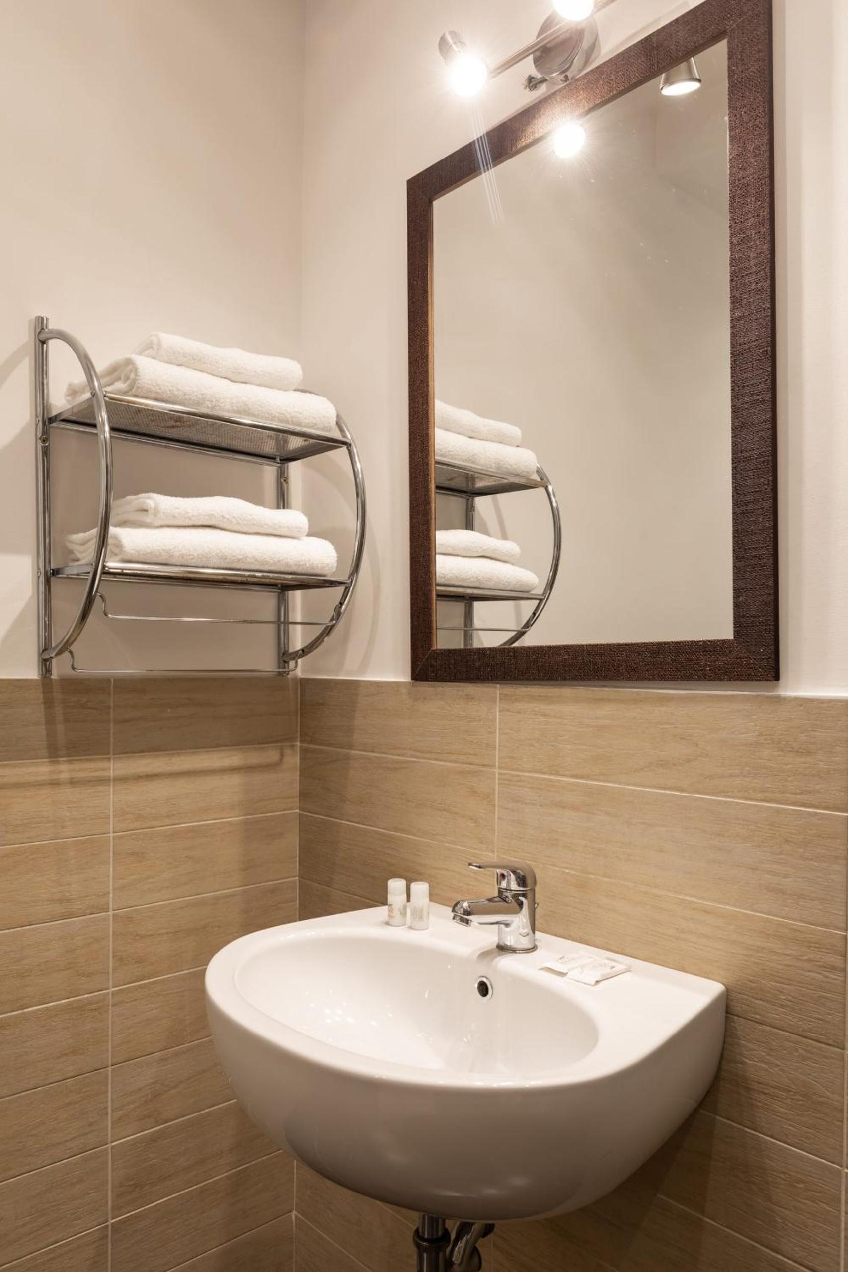 Triple Room photo 3