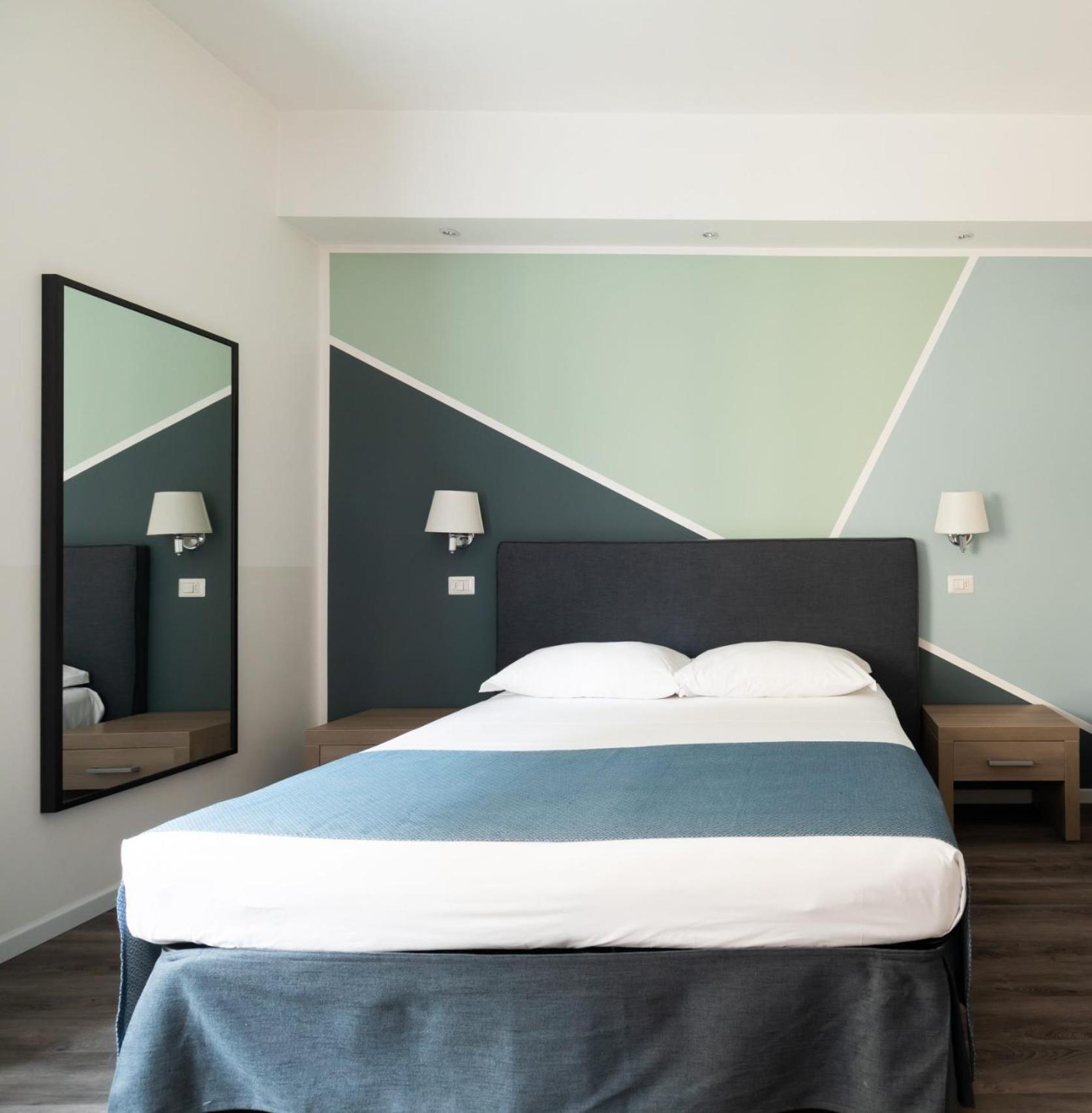 Double or Twin Room photo 3