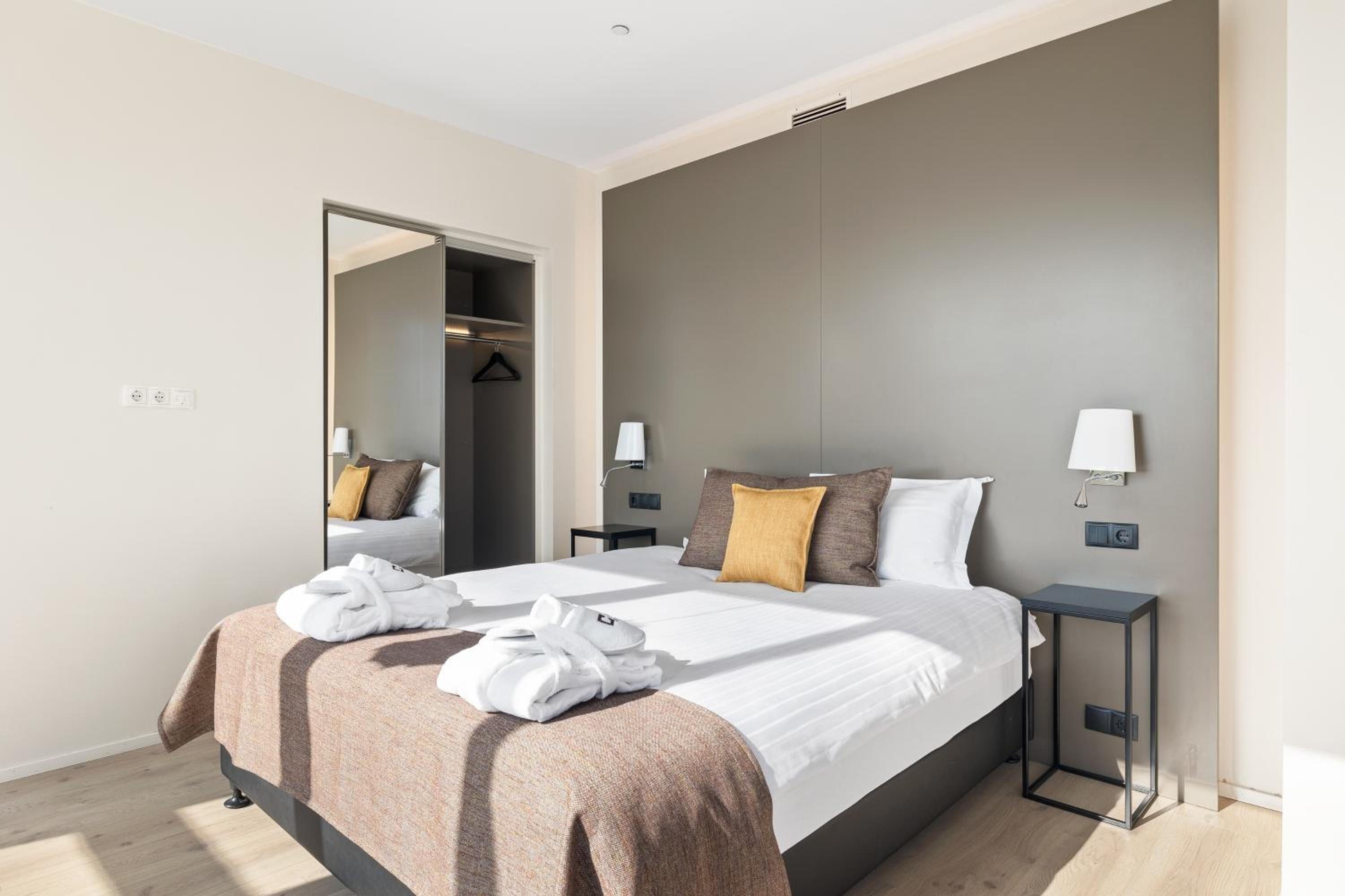 Panorama Suite with - Free Spa - Photo 1
