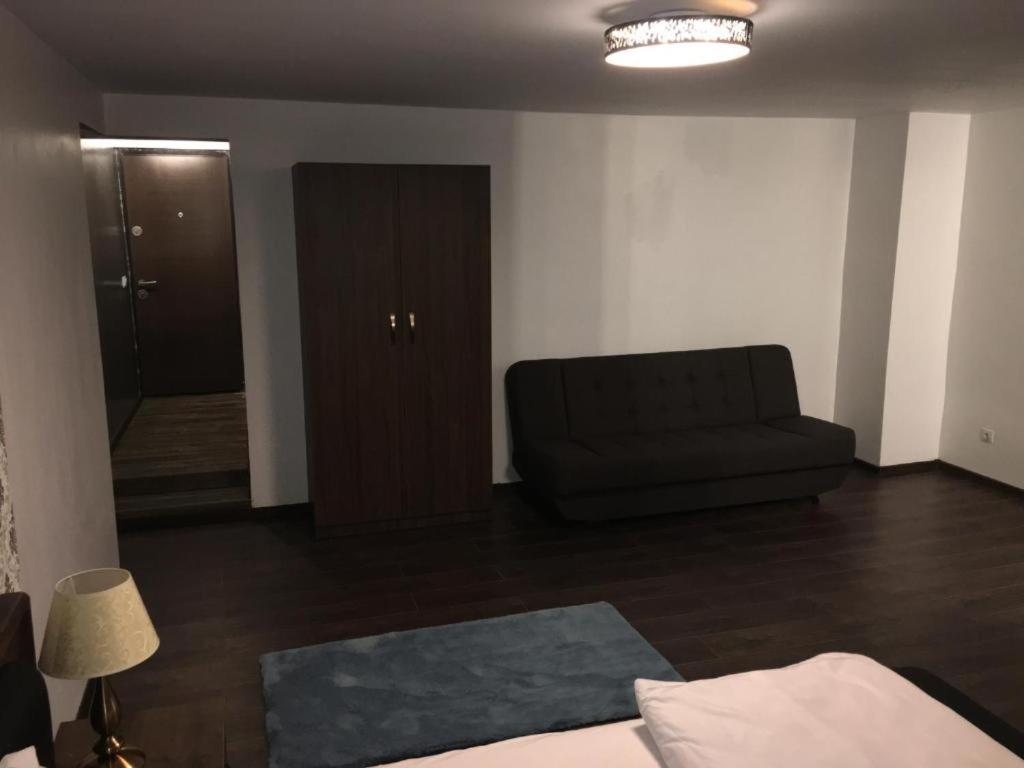 Deluxe Triple Room - Photo 10