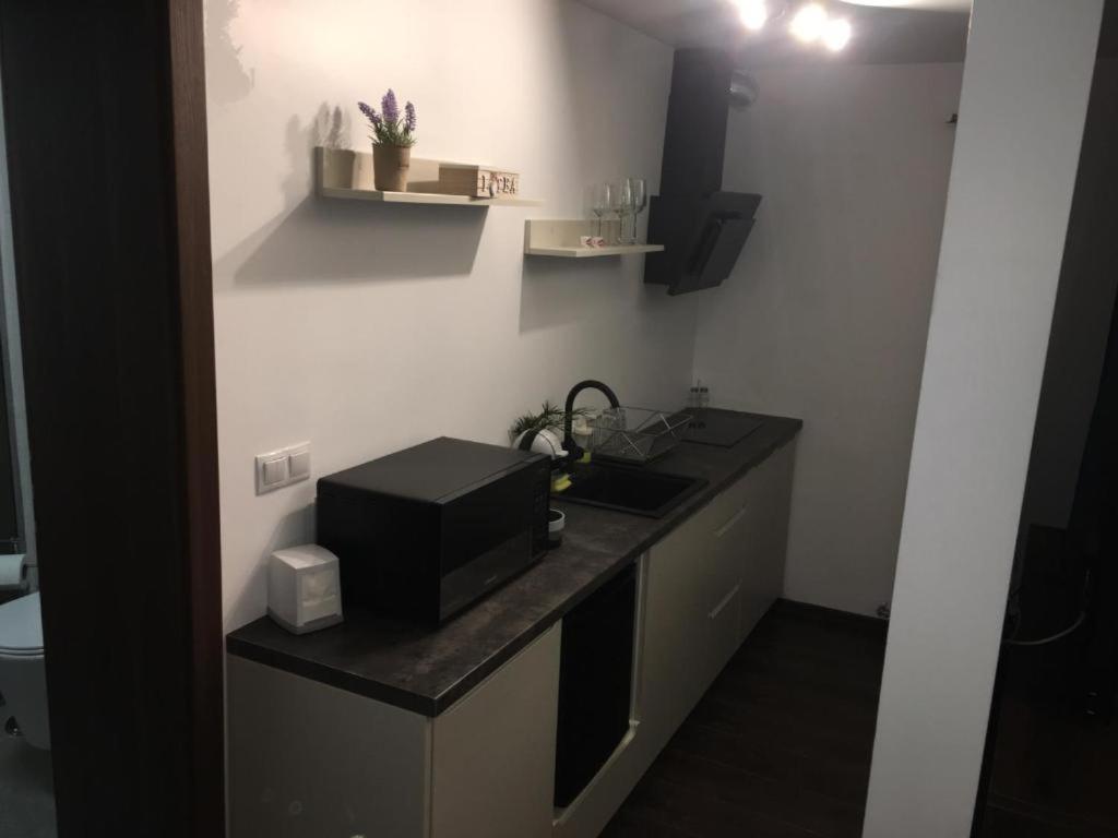 Deluxe Triple Room - Photo 11