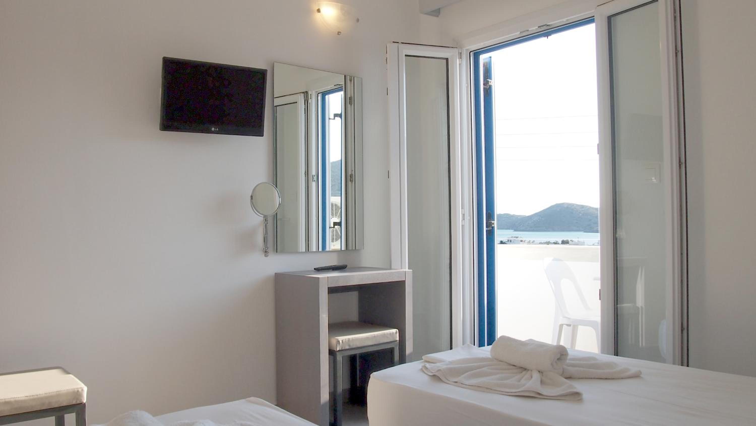 Family Suite - Photo 7
