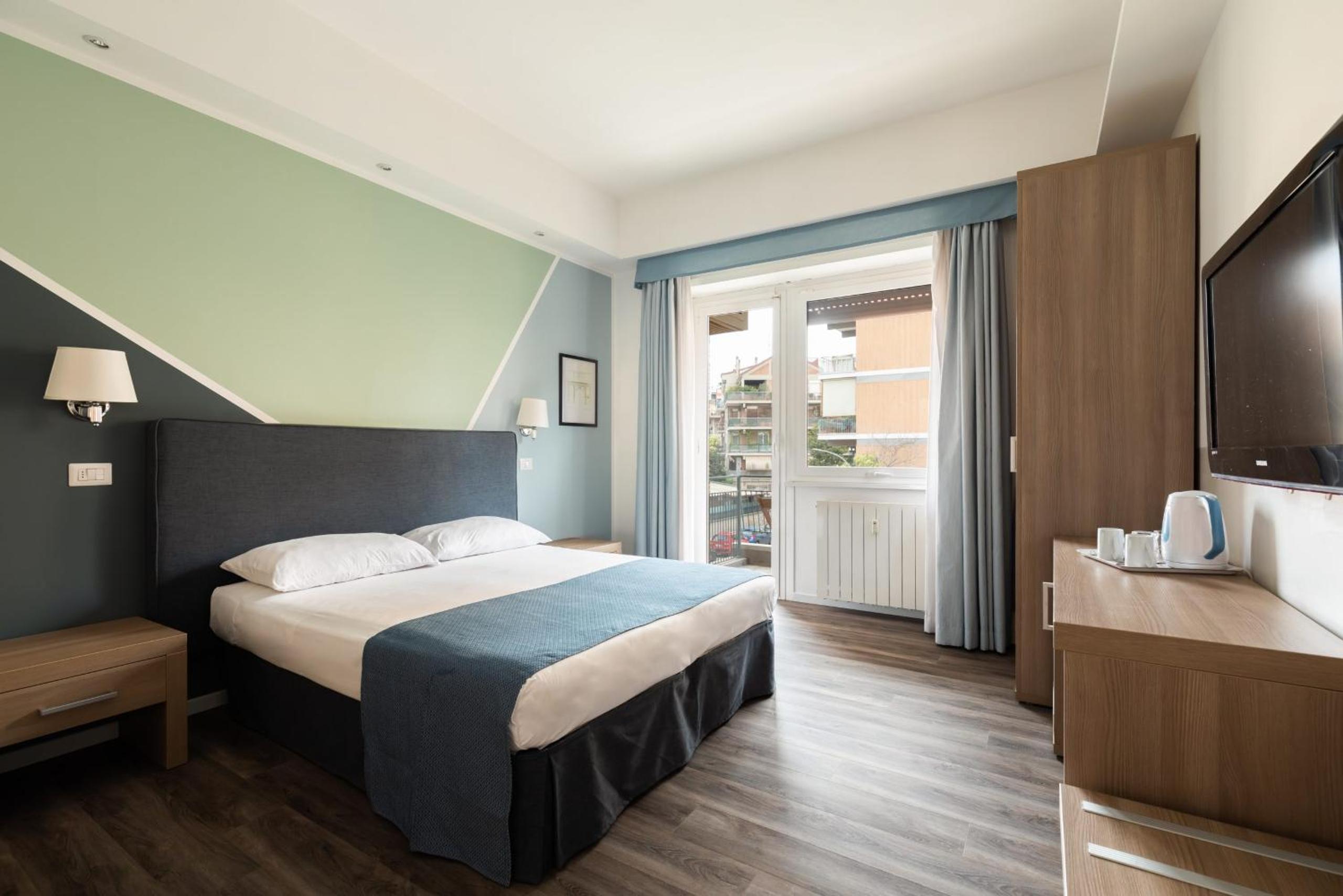 Double or Twin Room with Private External Bathroom photo 1