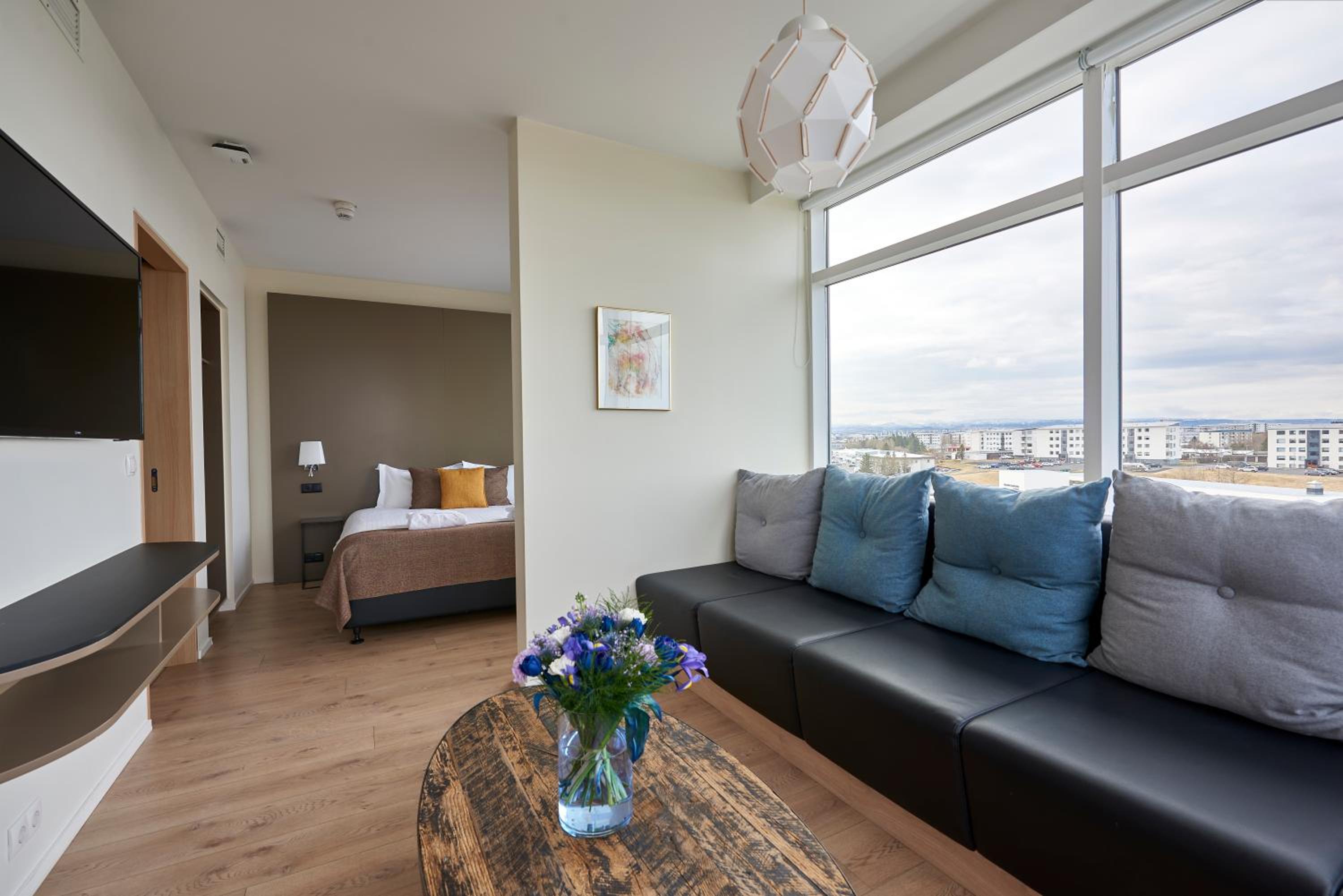 Panorama Suite with - Free Spa - Photo 3
