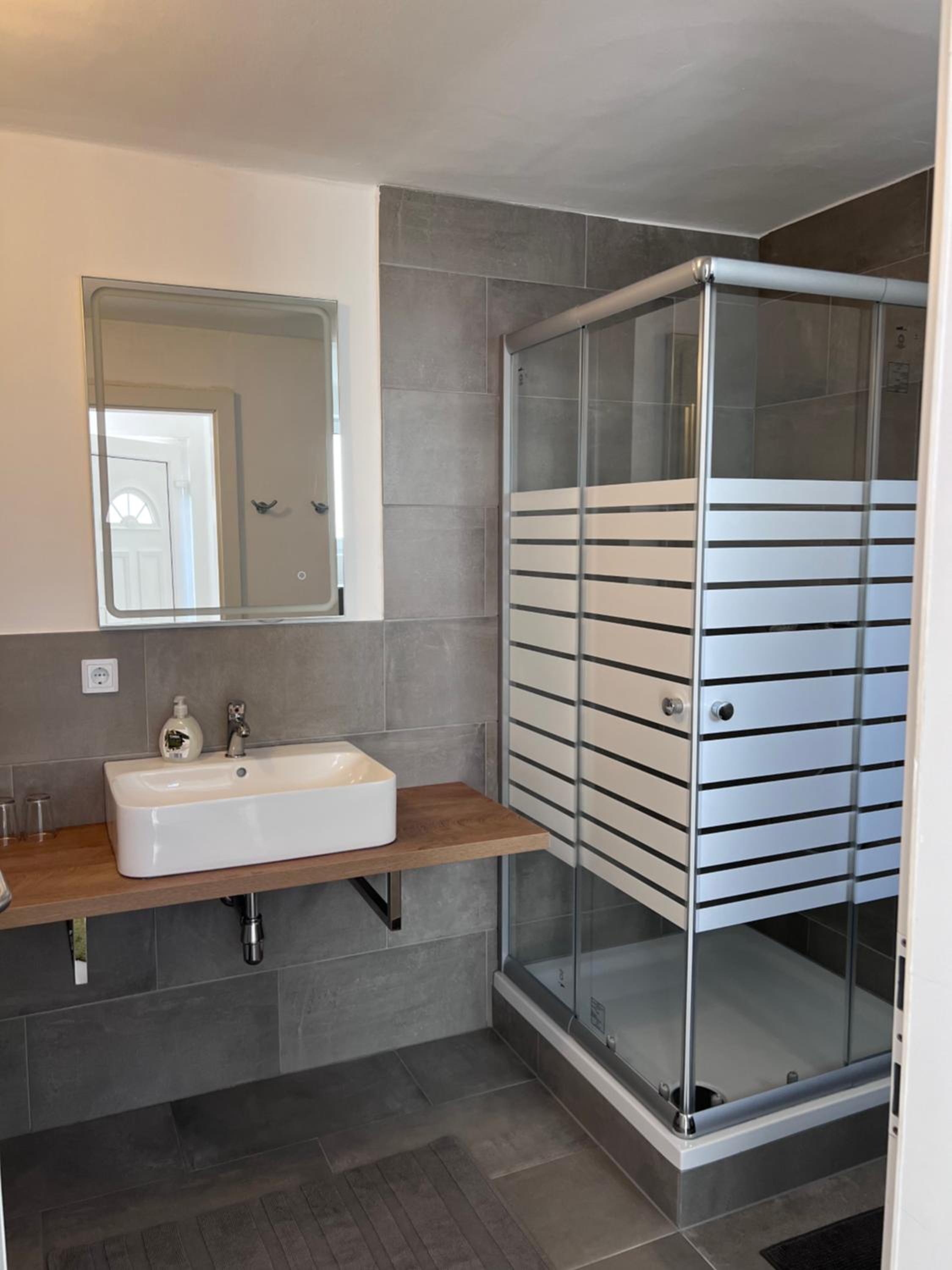 Double or Twin Room - Disability Access photo 2