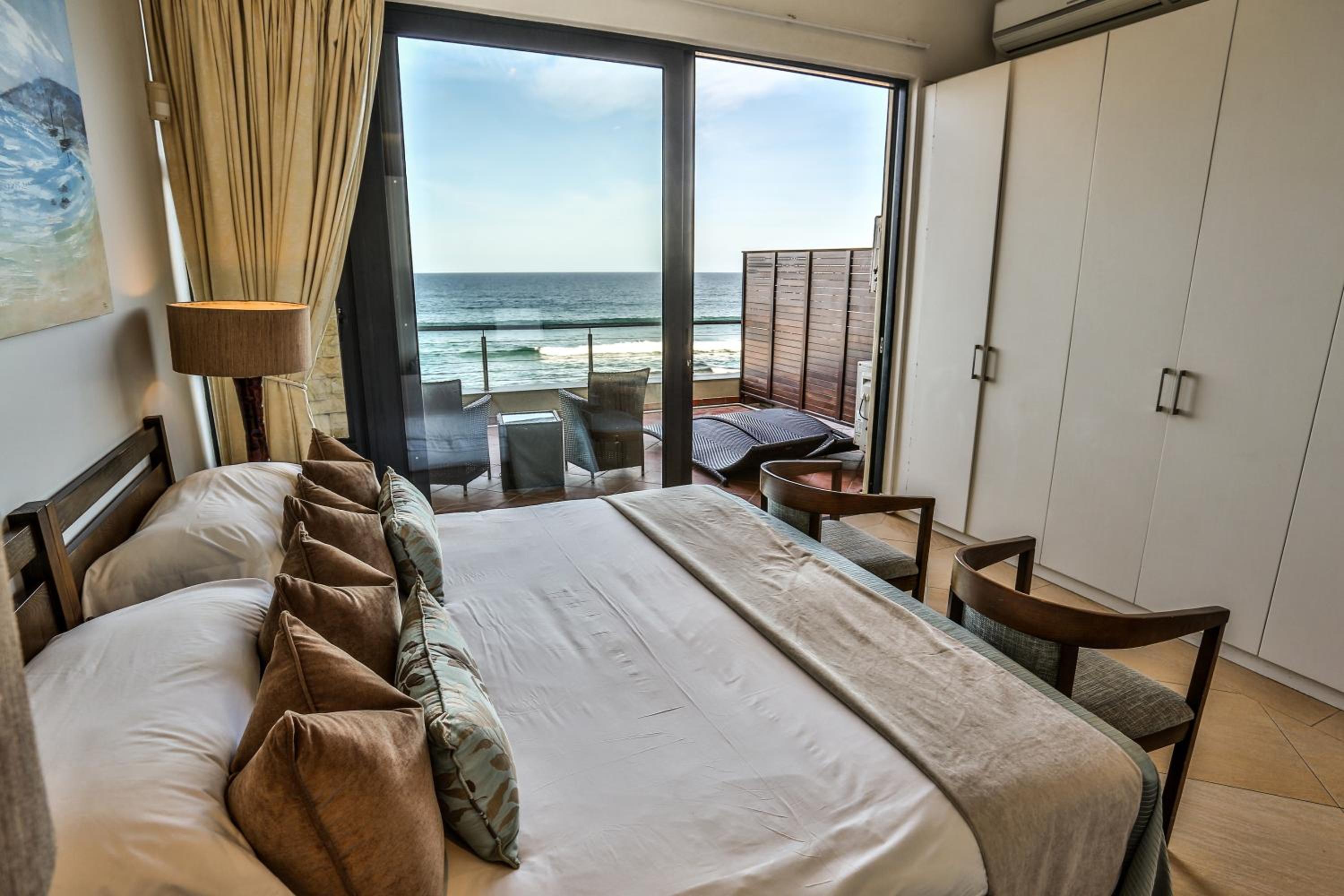 Superior Double or Twin Room with Sea View - Photo 2