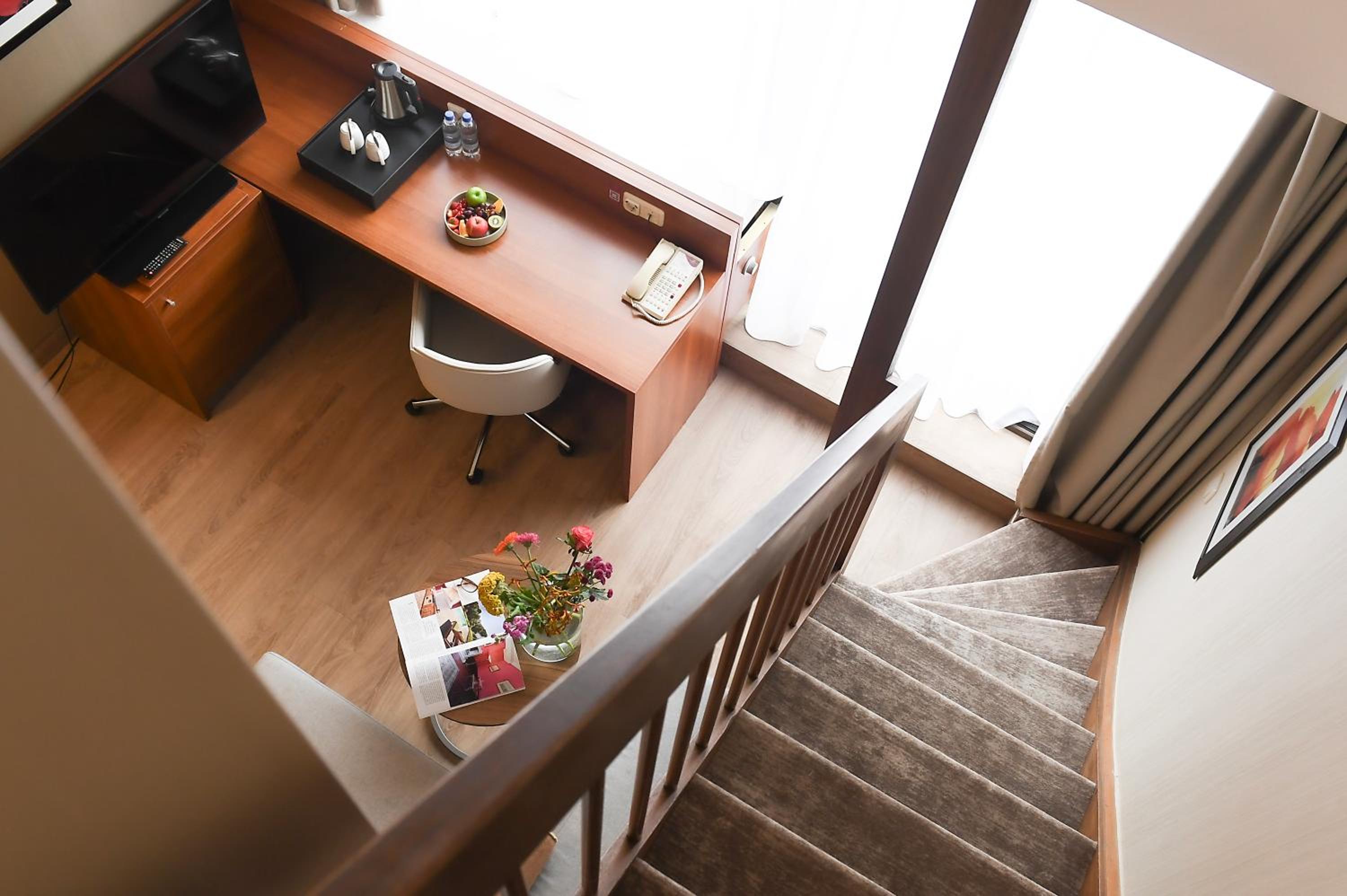 Junior King Suite