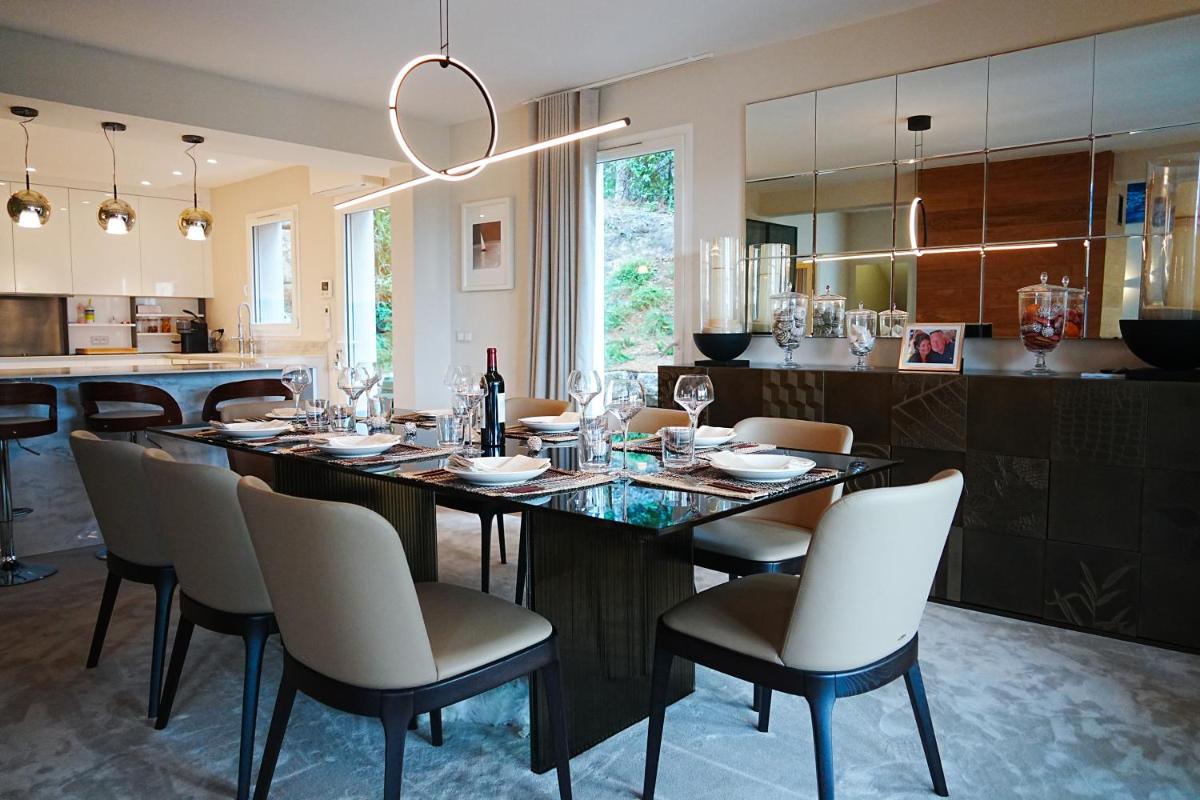 Villa photo 3