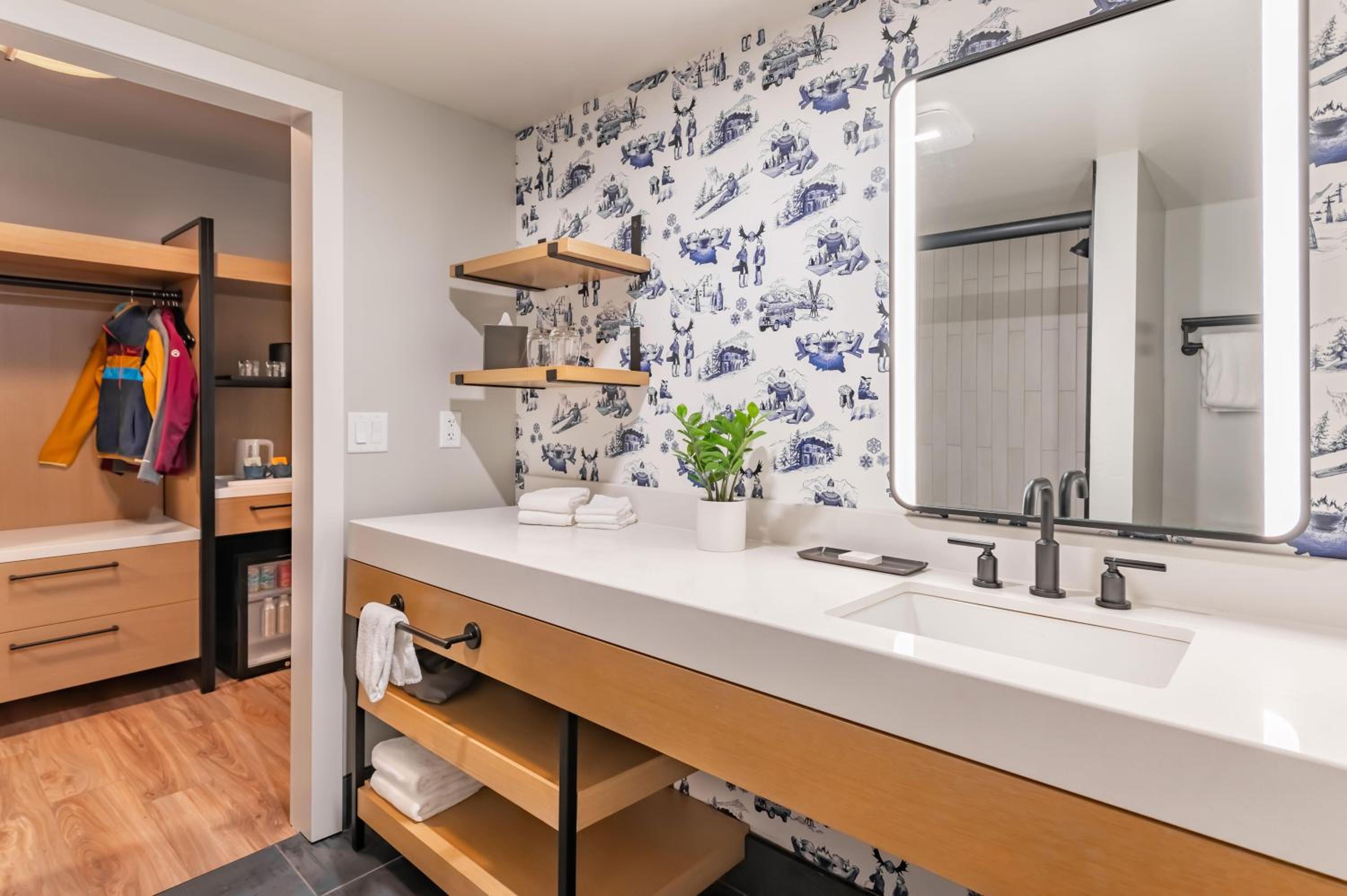Quadruple Room with Balcony photo 2