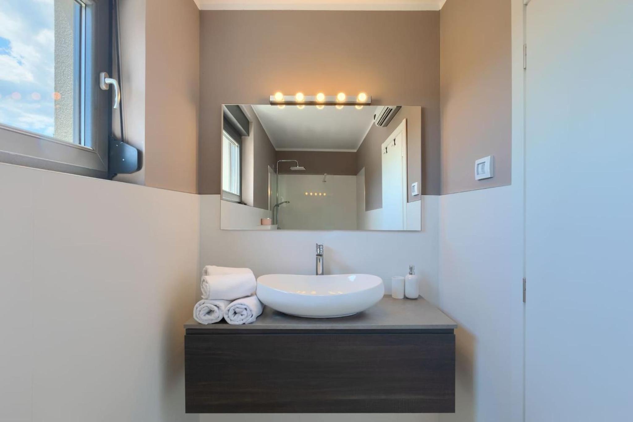 Three-Bedroom House photo 2