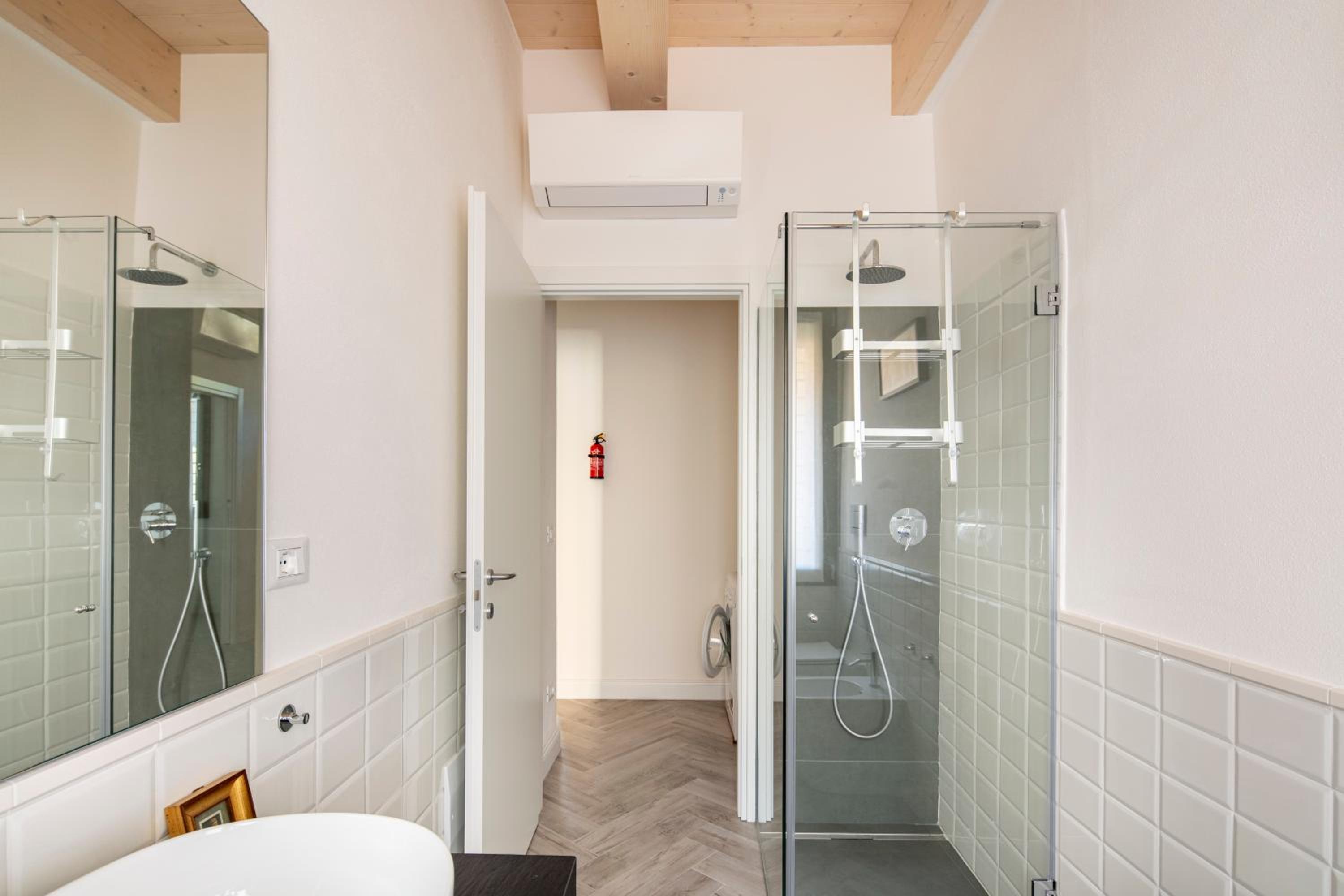 Two-Bedroom House photo 2