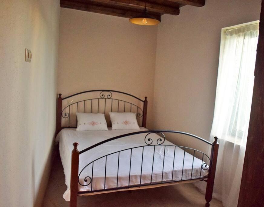 One-Bedroom House photo 1