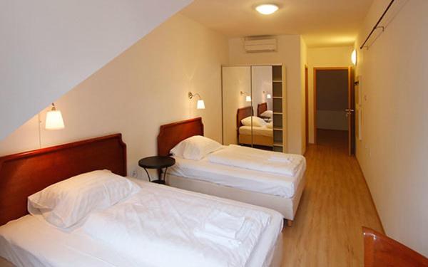Superior Quadruple Room photo 2