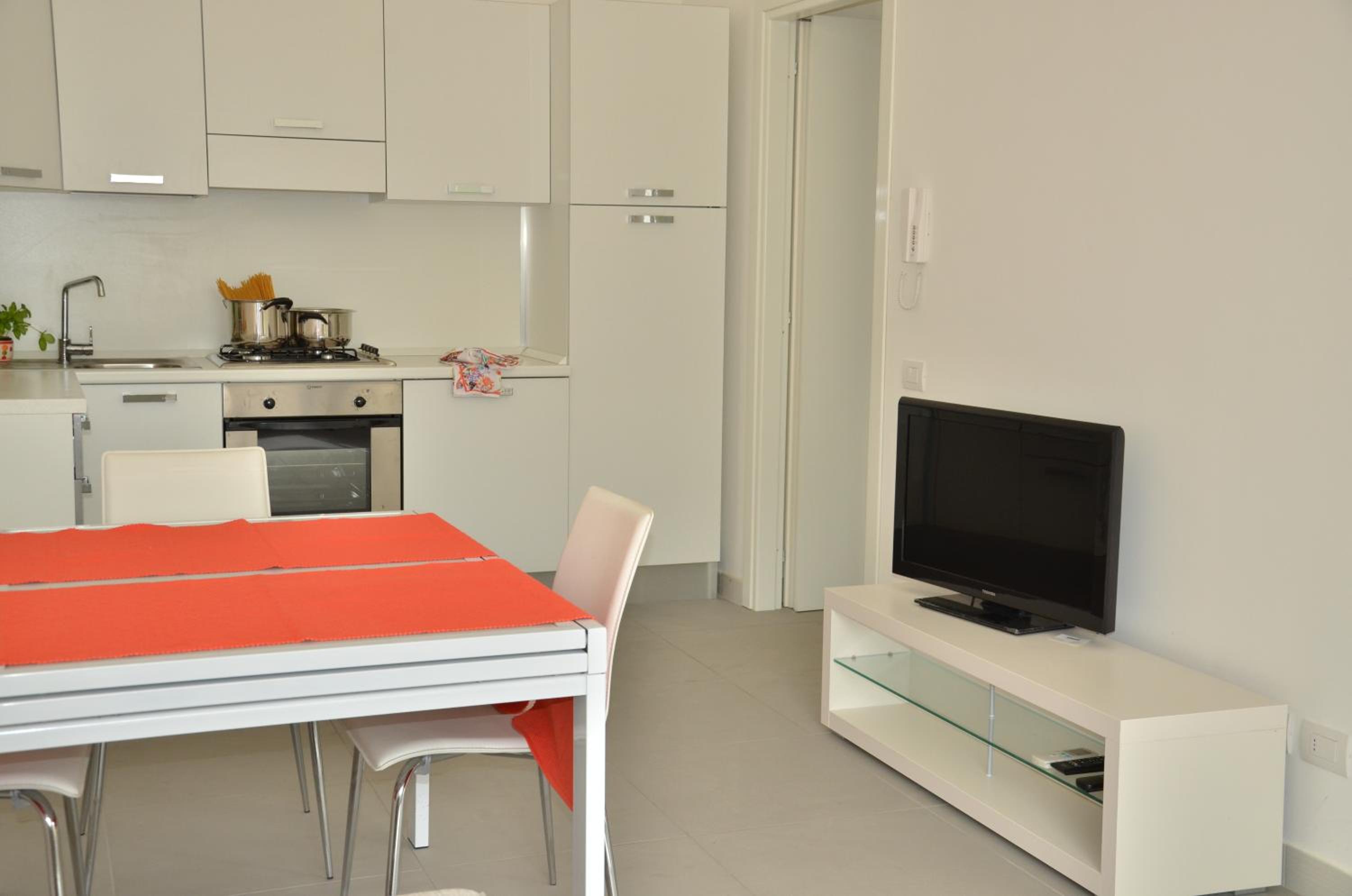 One-Bedroom Apartment photo 3