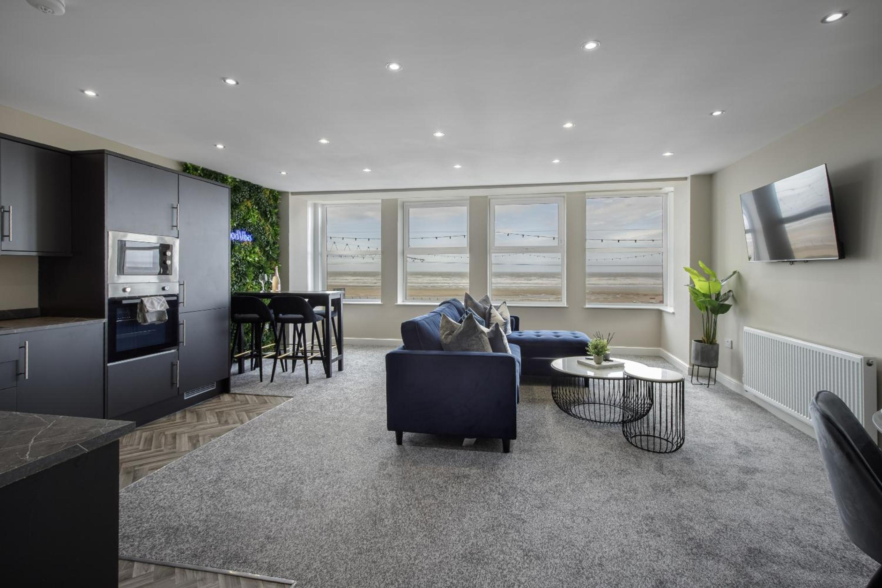 Deluxe Apartment