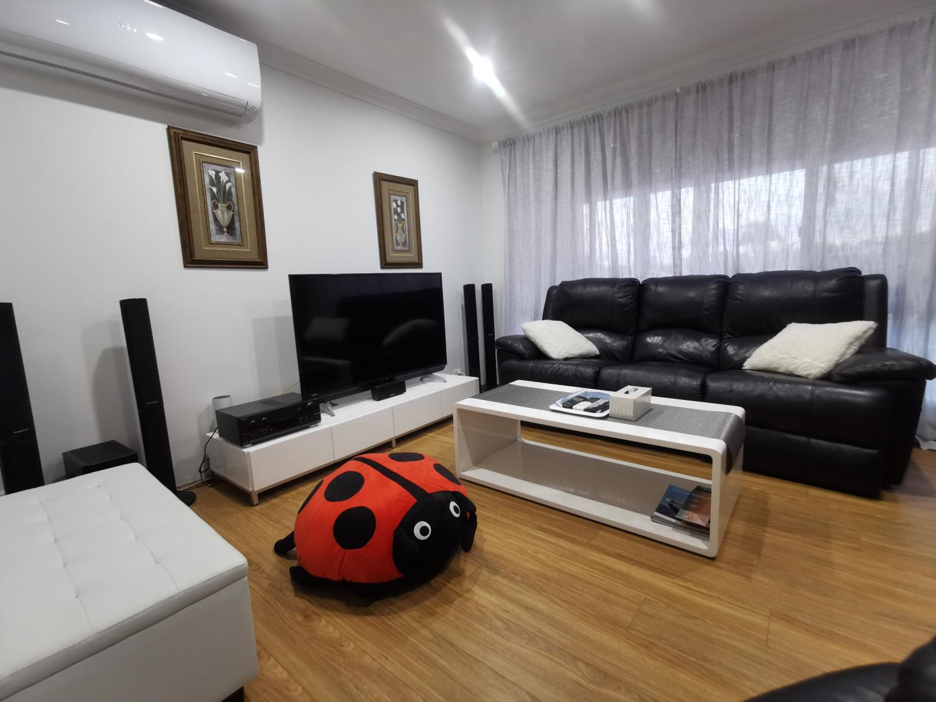 Four-Bedroom House photo 1