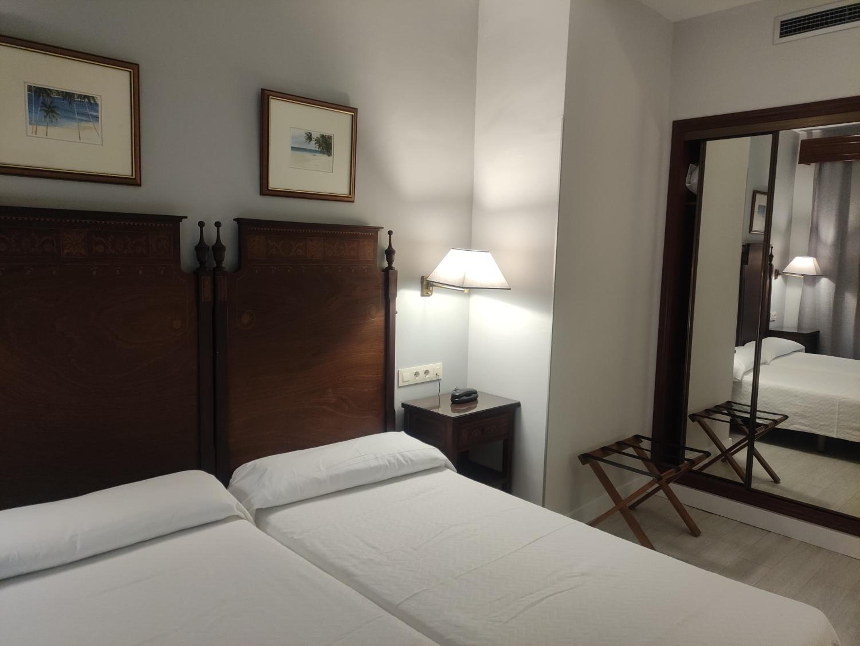 Habitación Doble o con Dos Camas