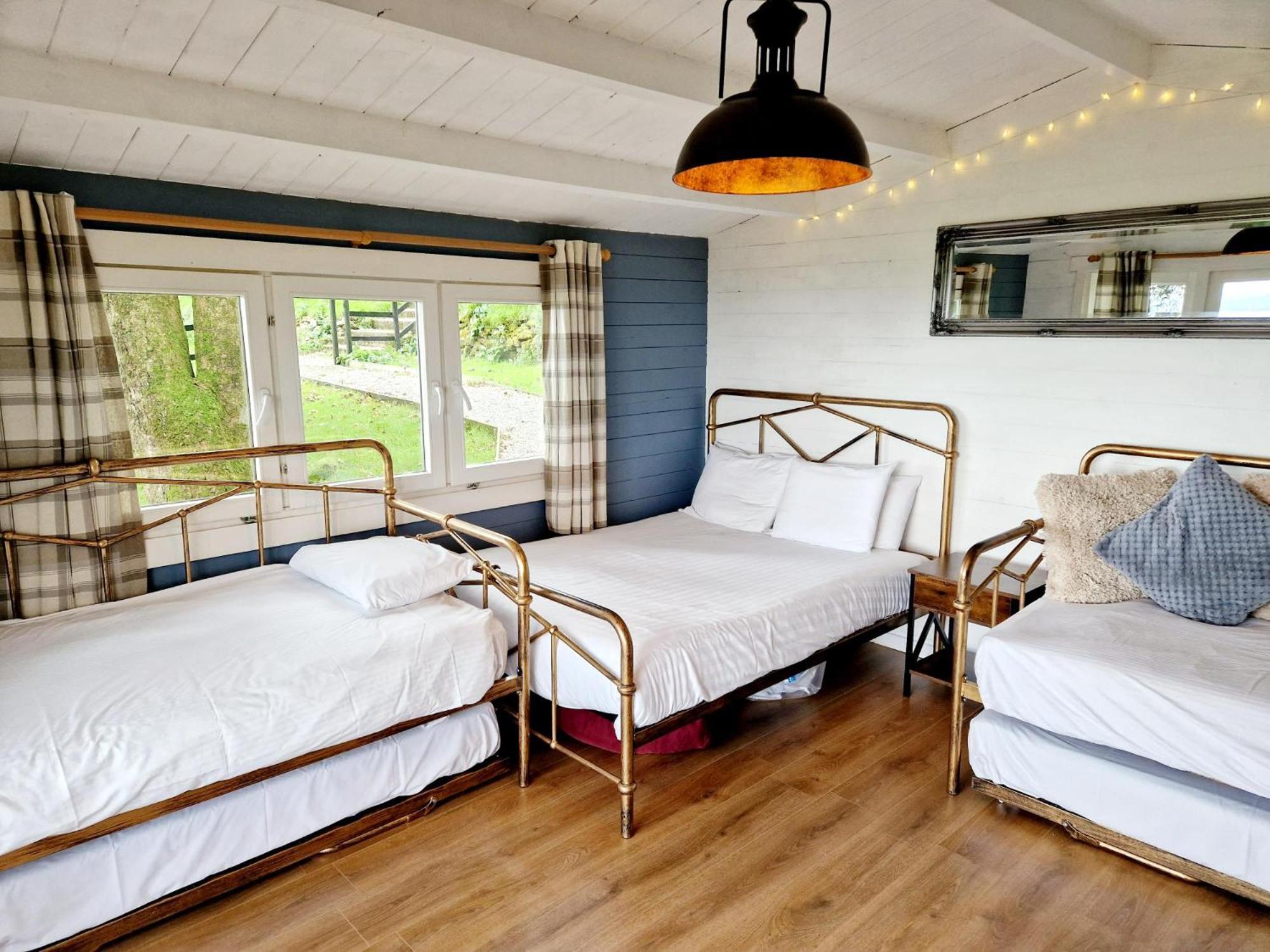 Single Room Wooden Cabin  - Photo 8