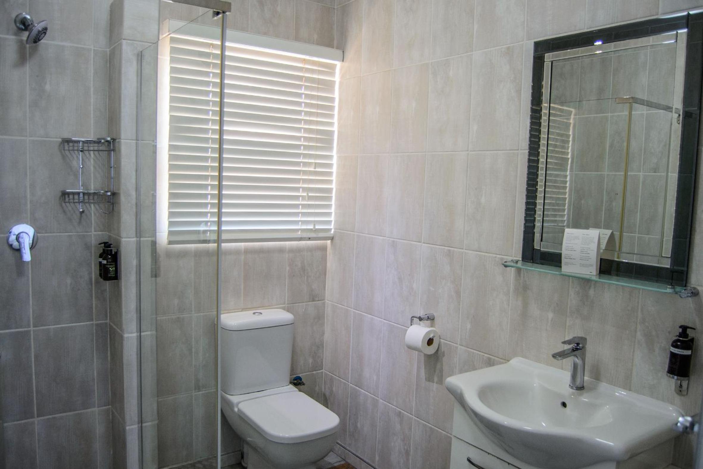 Twin/Double Room photo 2