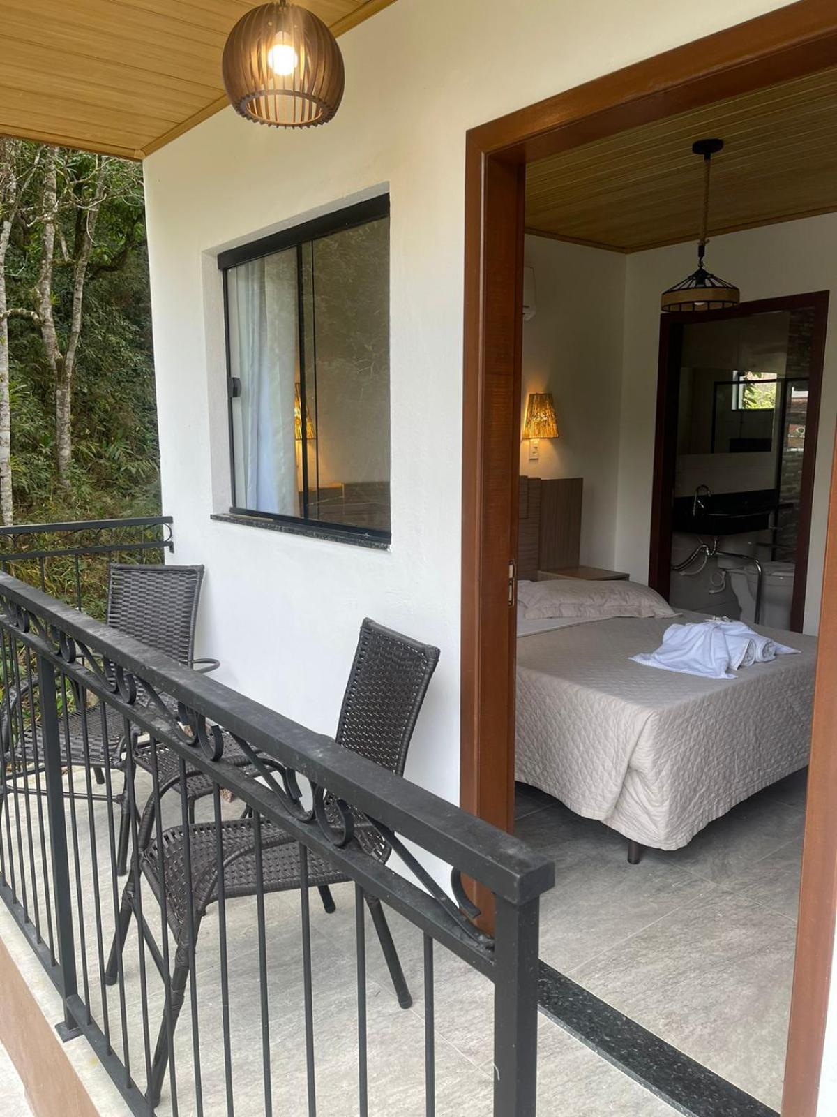 Suite with Balcony photo 3