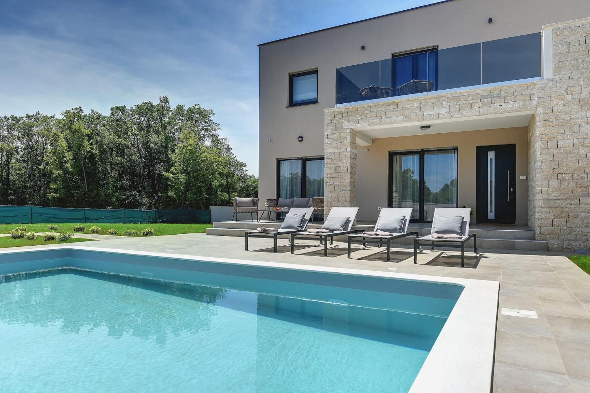 Villa with Private Pool photo 2