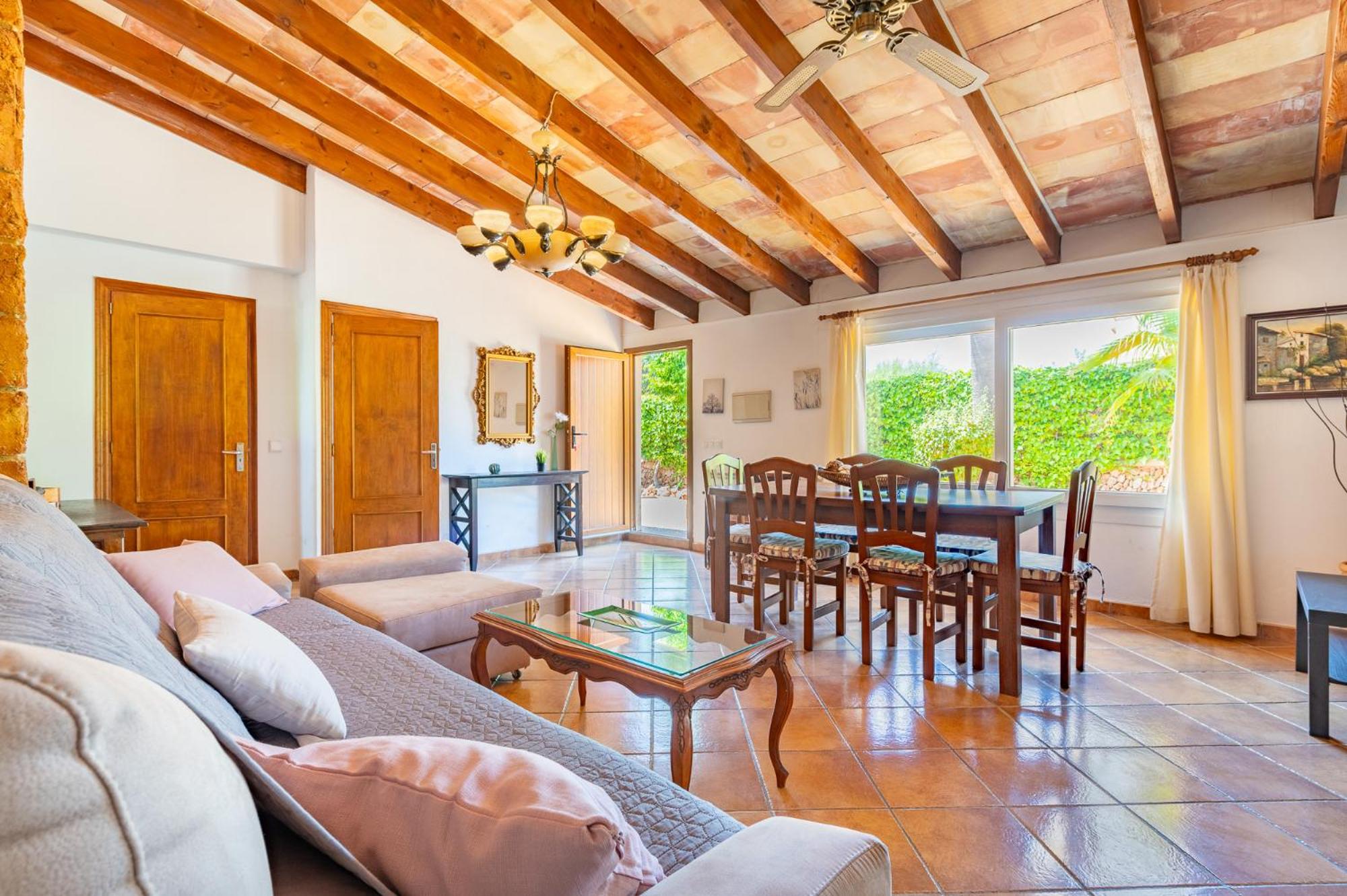 Casa de tres habitaciones