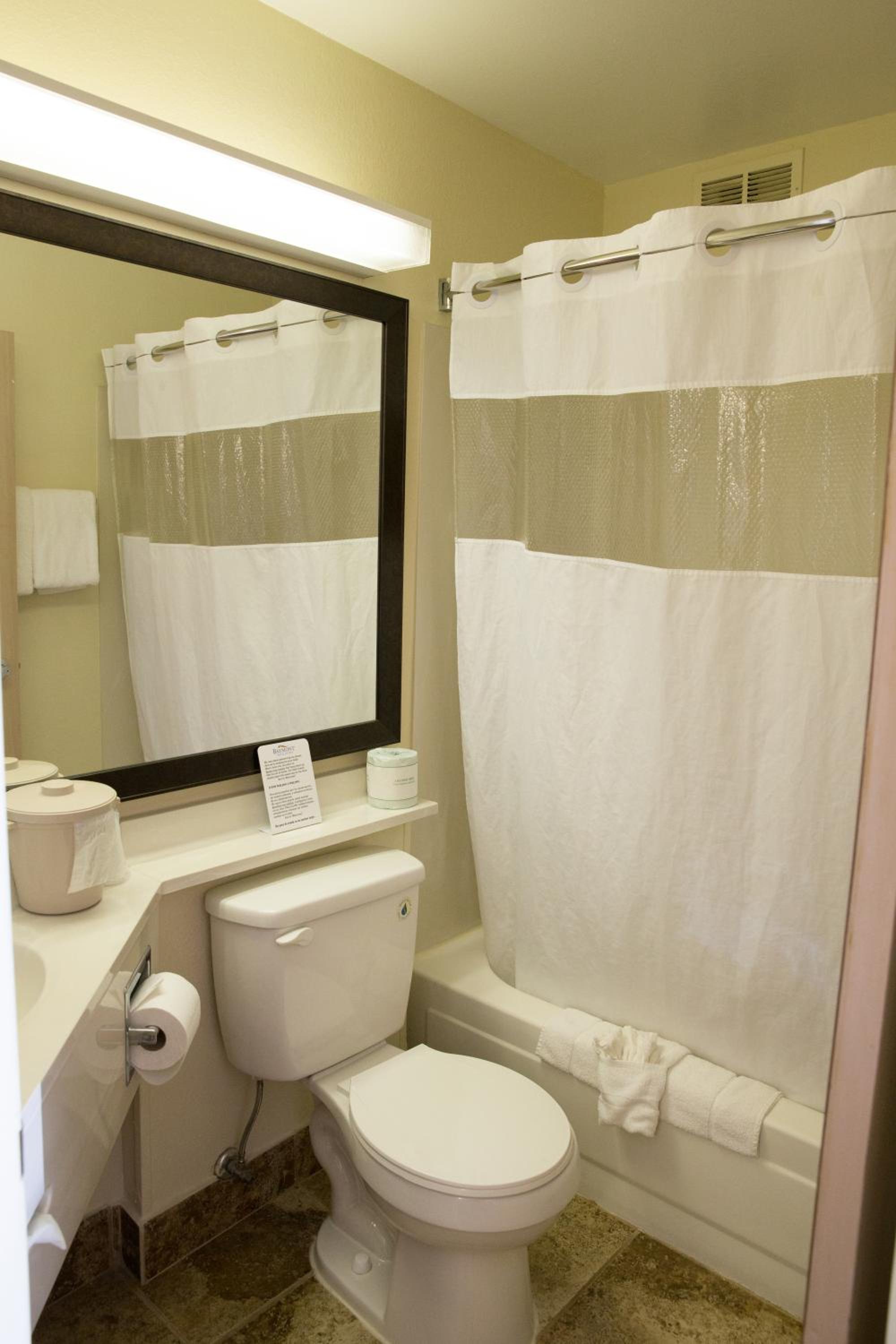 Deluxe Double Room with Two Double Beds - Non-Smoking - Photo 4