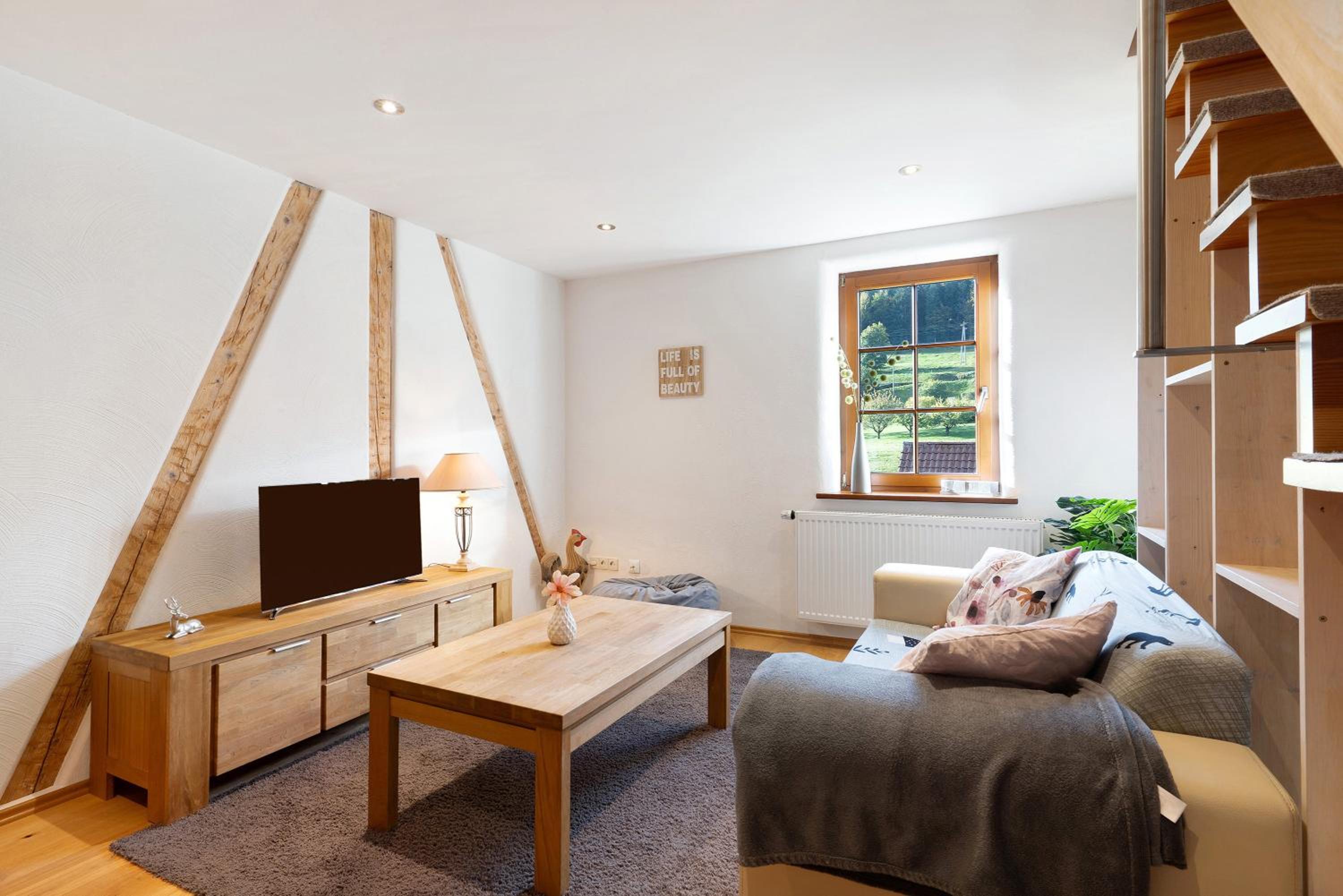 Two-Bedroom Deluxe Apartment with Garden View photo 1