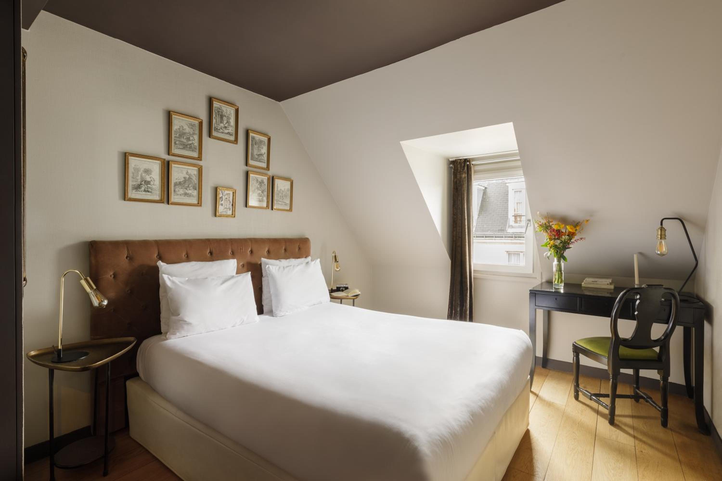 Deluxe Double Room photo 3