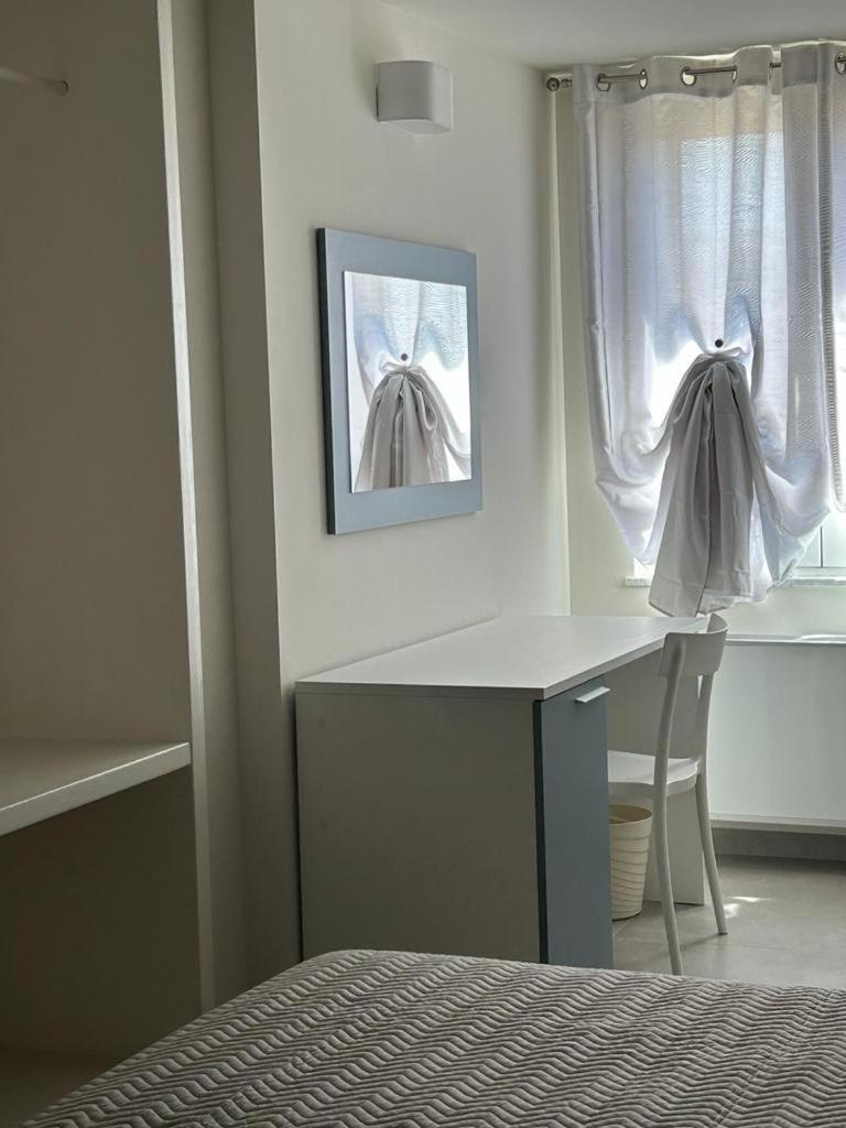 Large Double or Twin Room photo 3