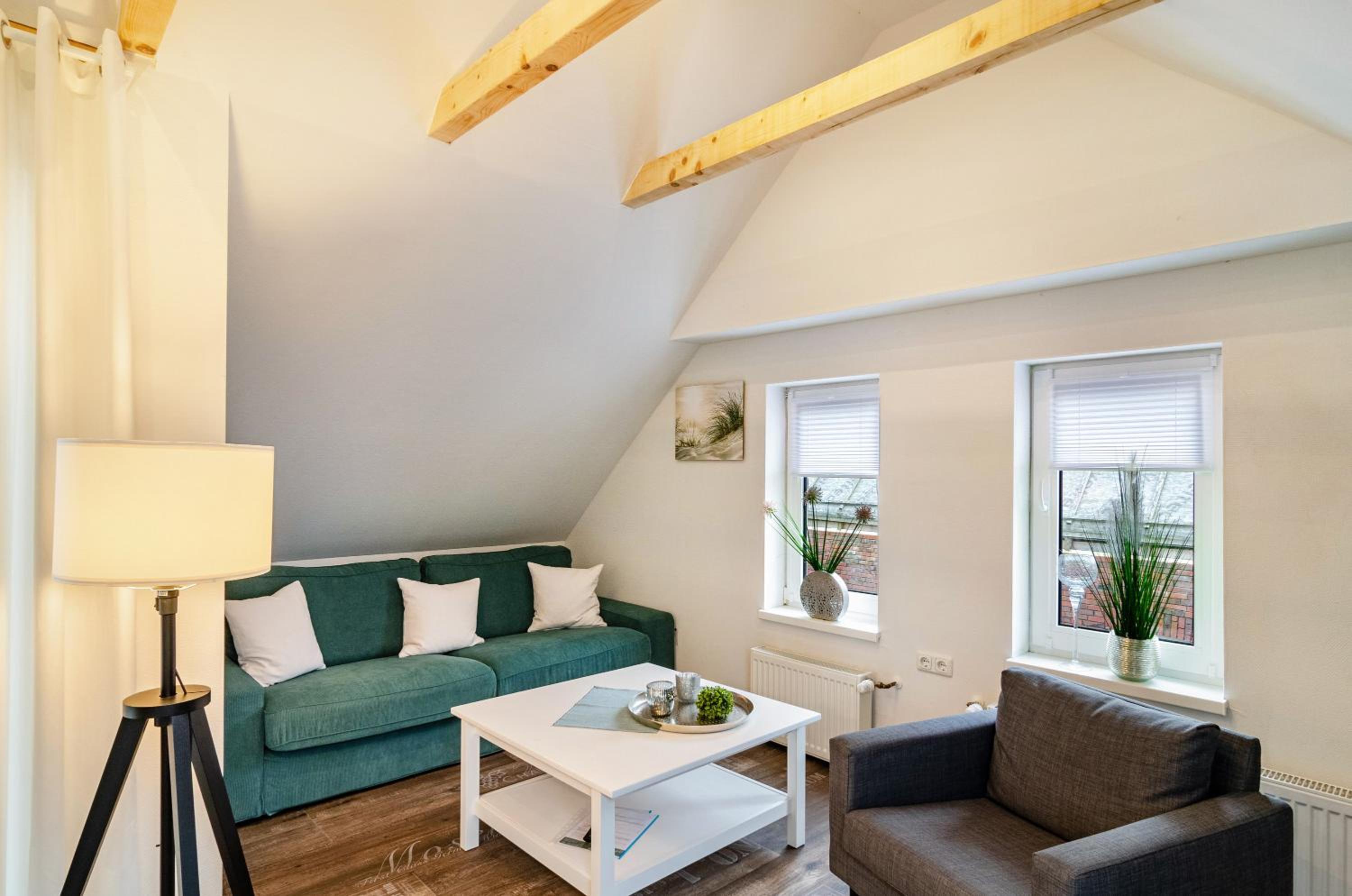 Superior One-Bedroom Apartment with Balcony