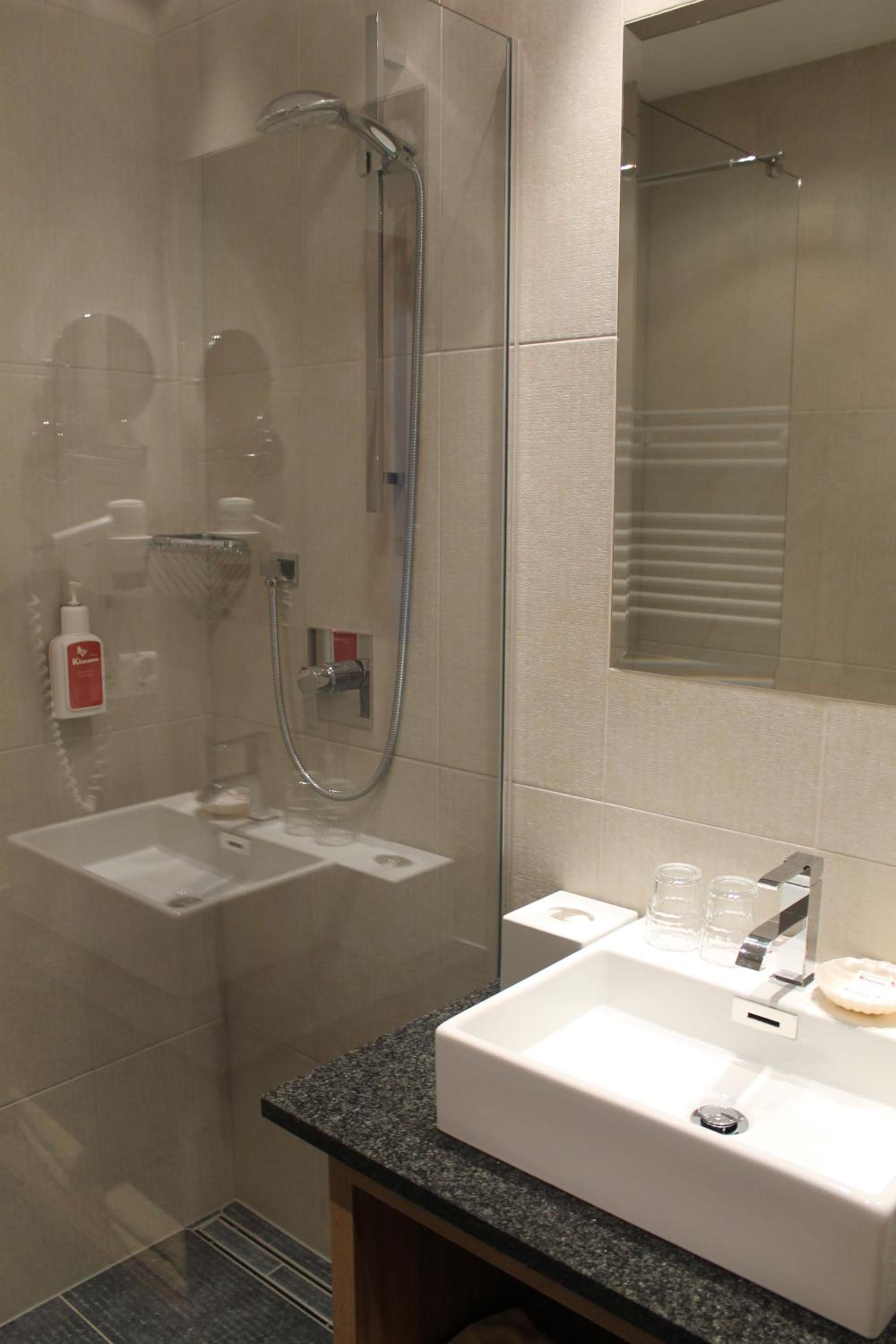 Standard Double Room - Photo 2