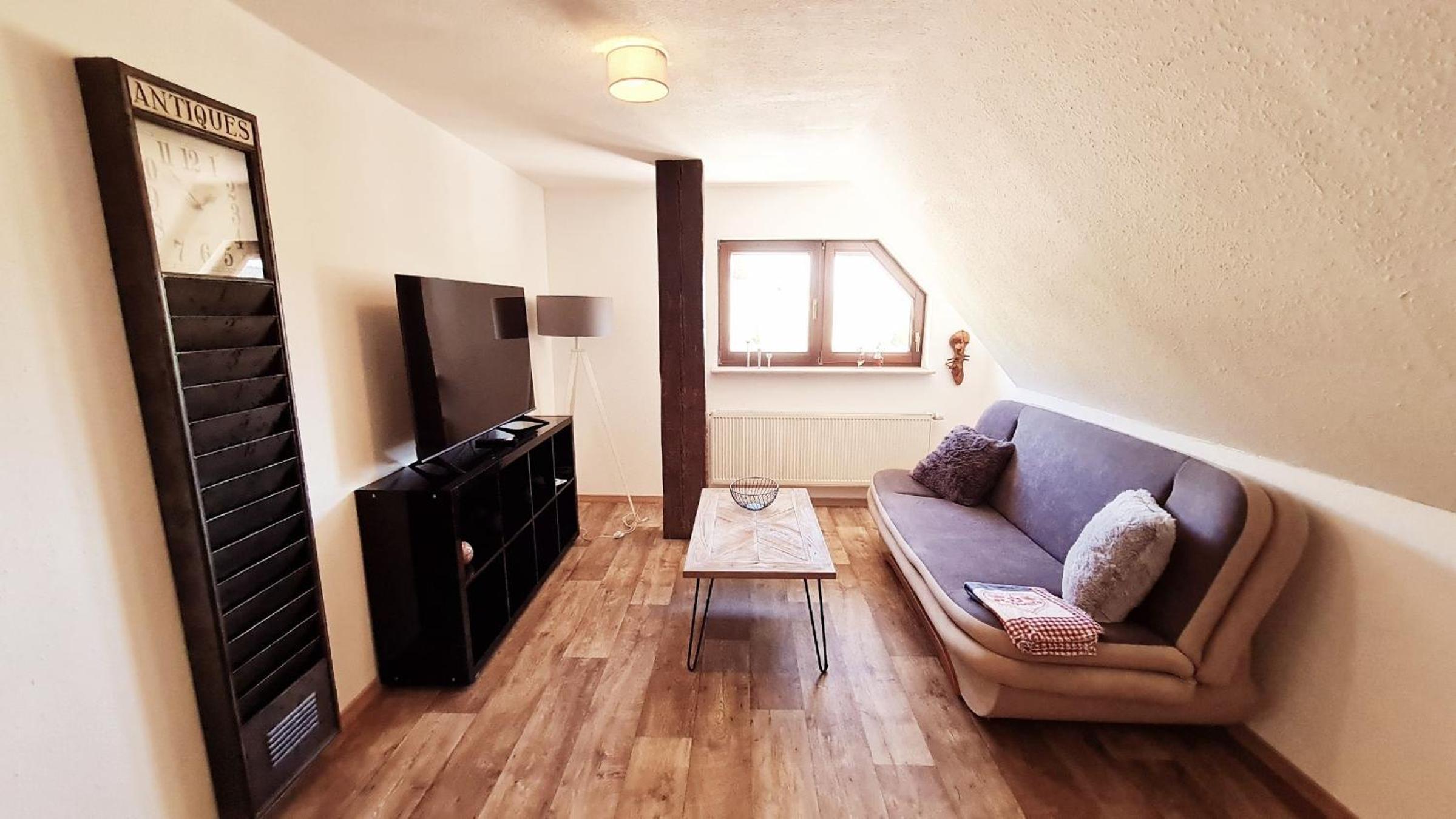One-Bedroom Apartment photo 3