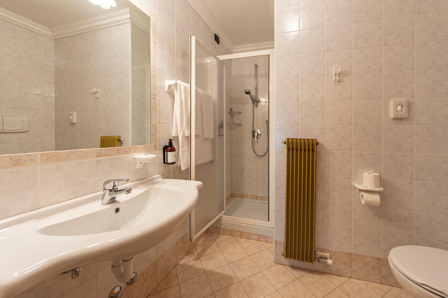 Classic Large Double Room - Photo 5
