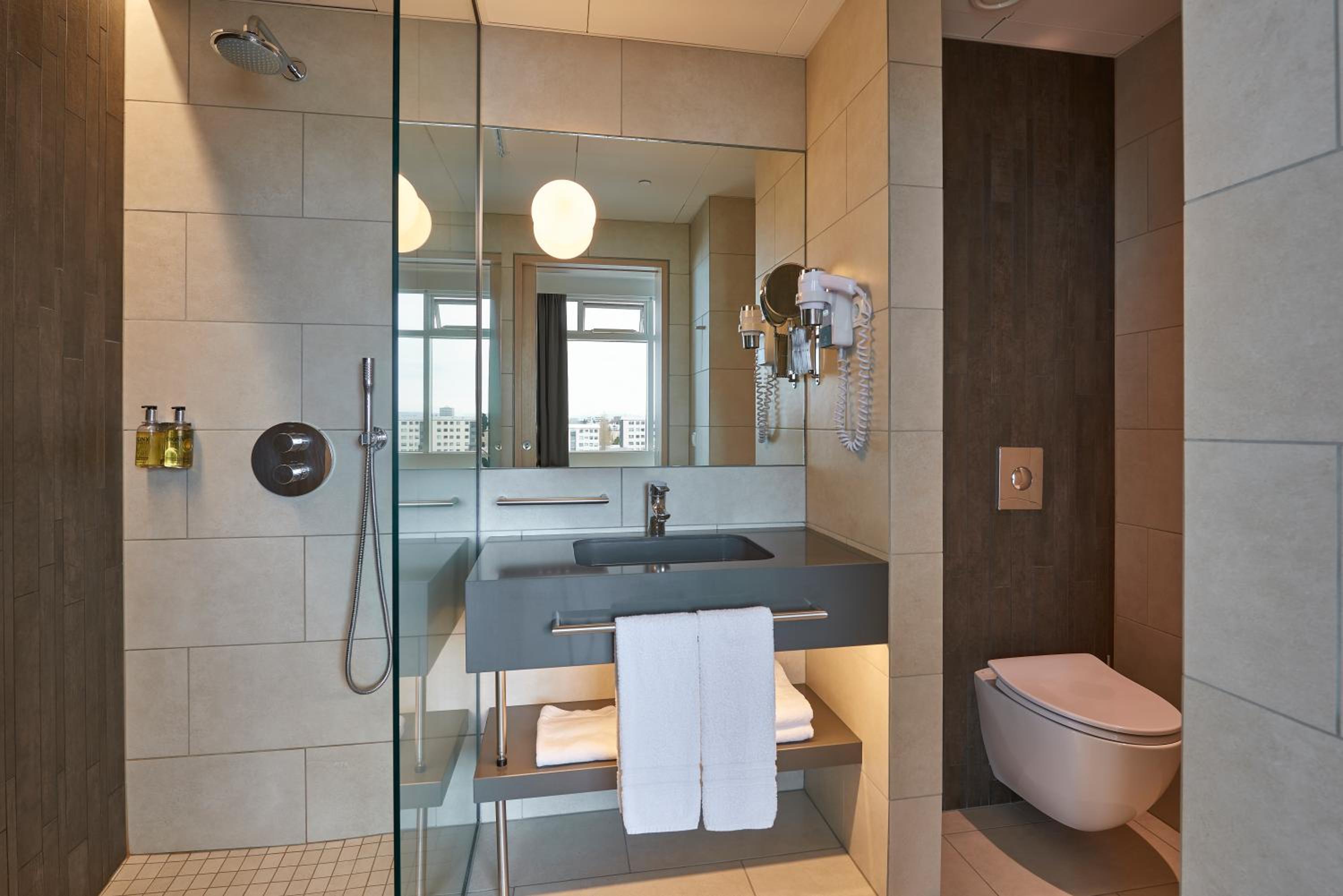 Panorama Top Floor Balcony Suite - Free Spa - Photo 6