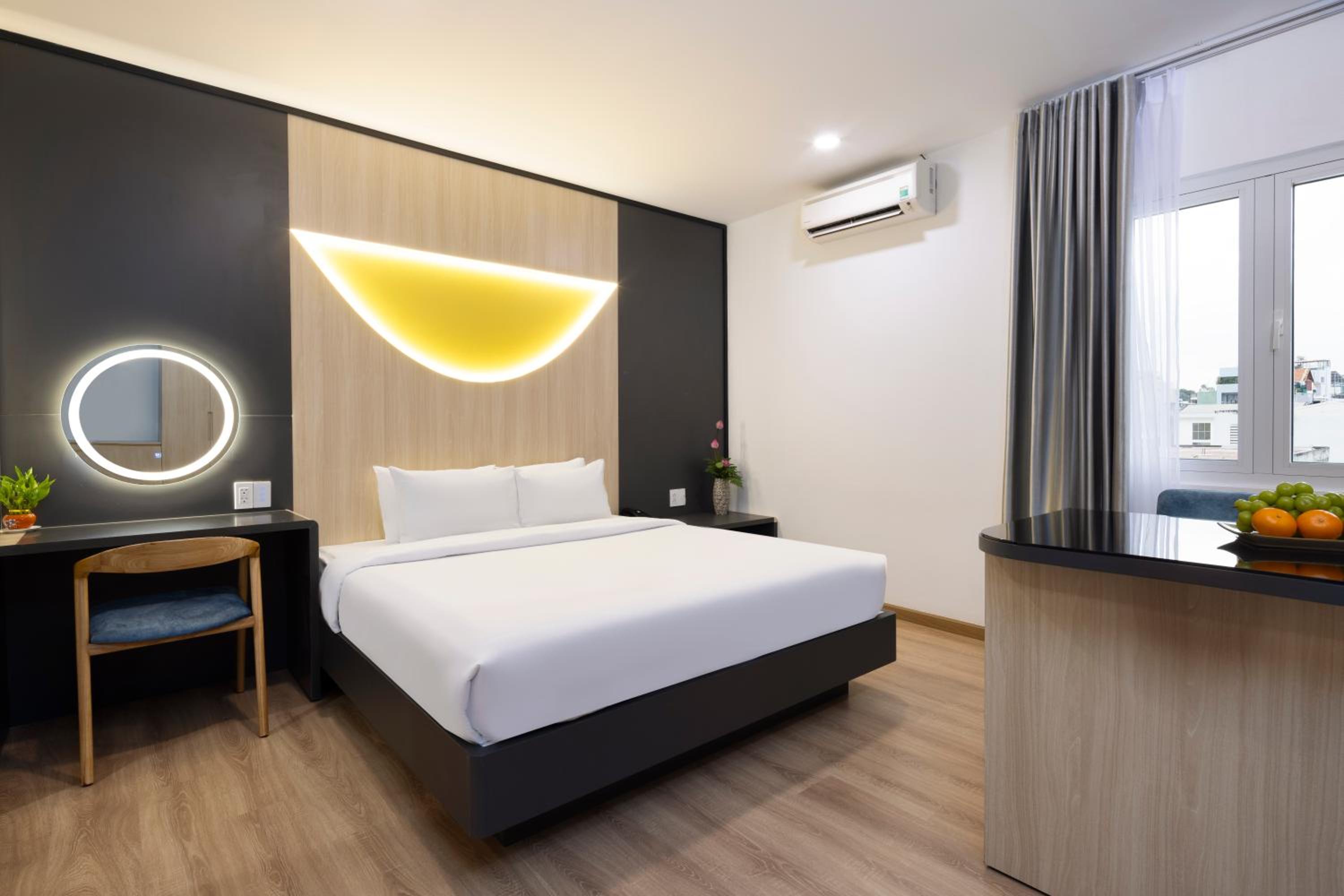 Suite with City View photo 3