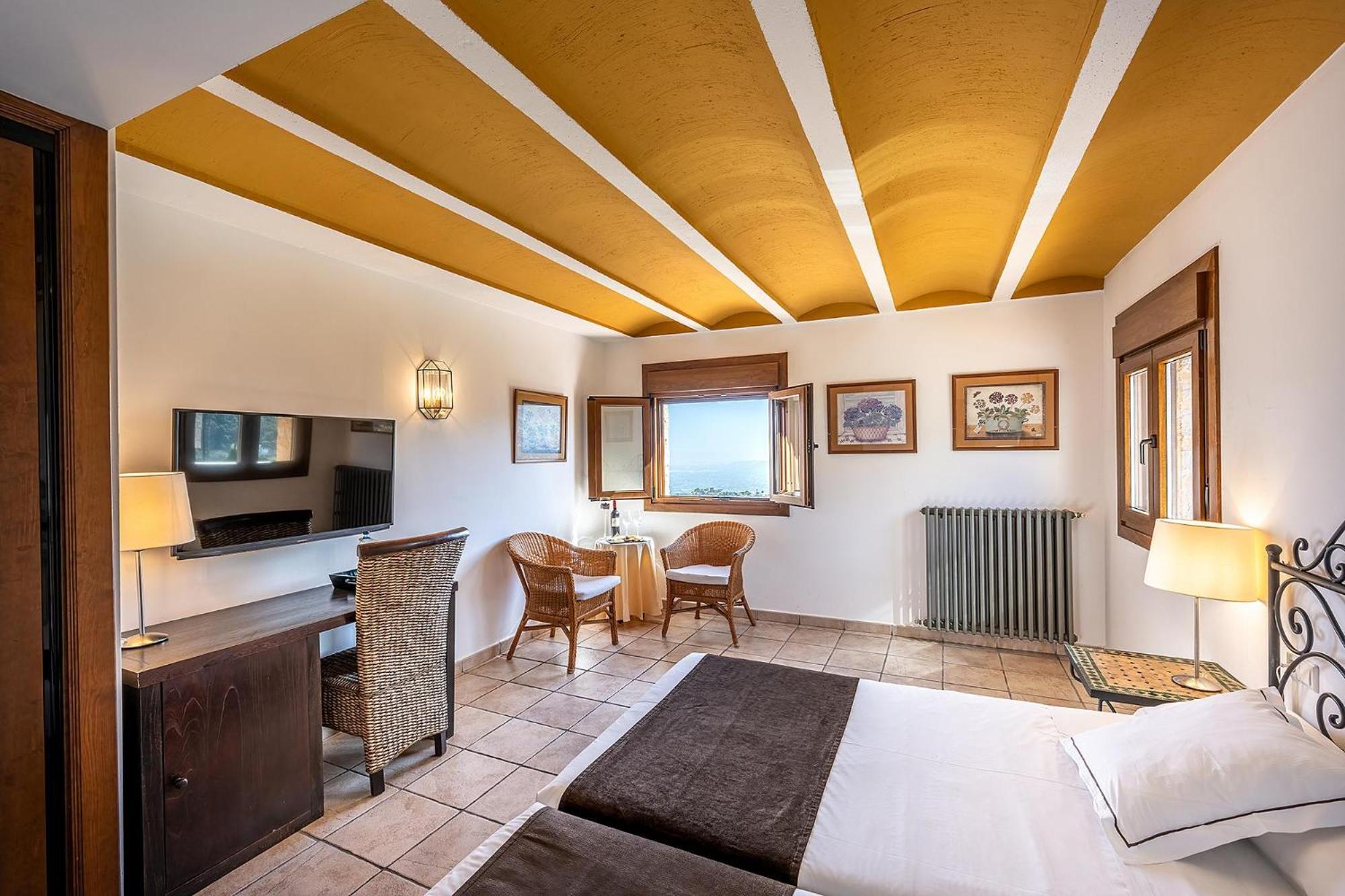 Twin Room - Photo 2
