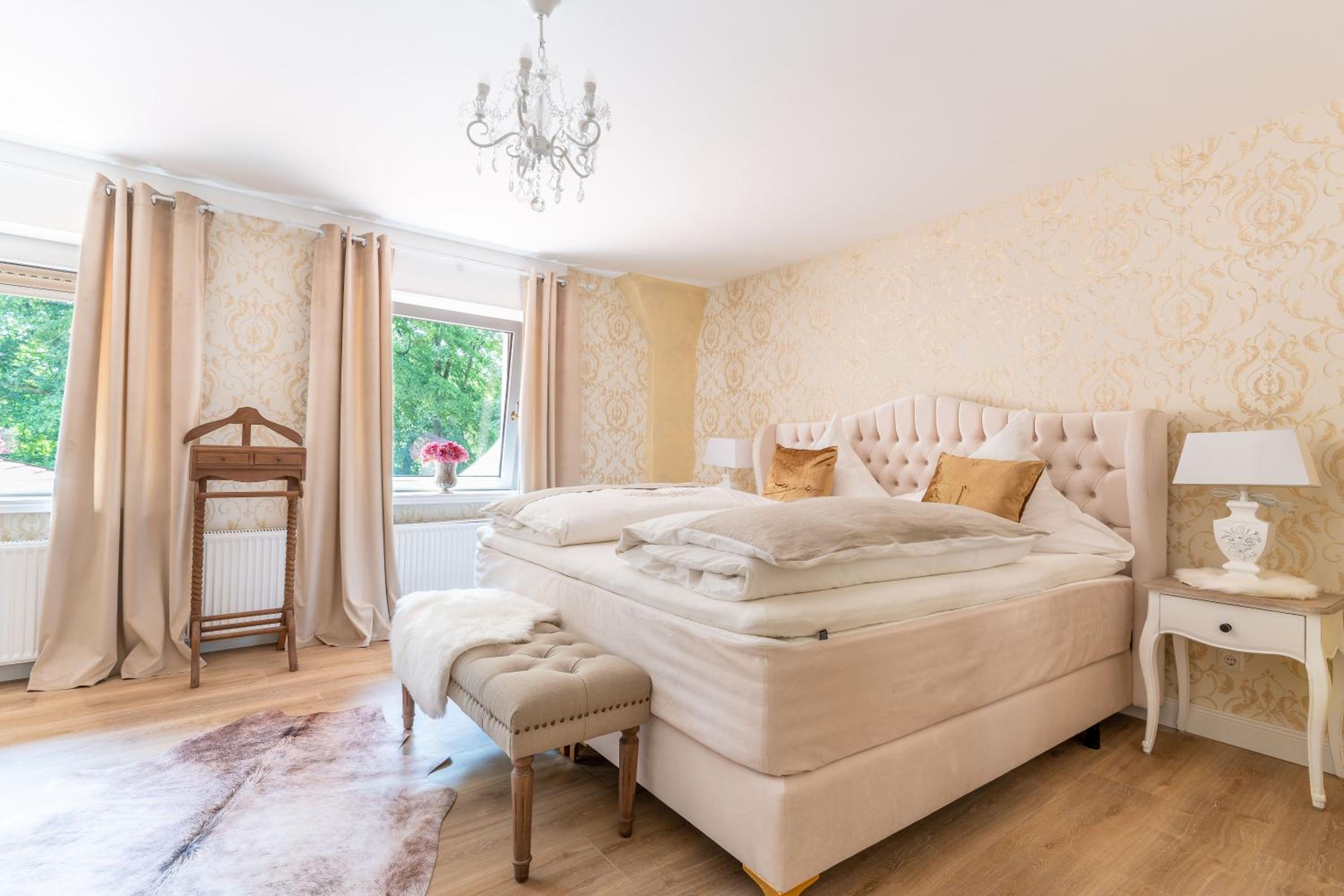 Large Double Room