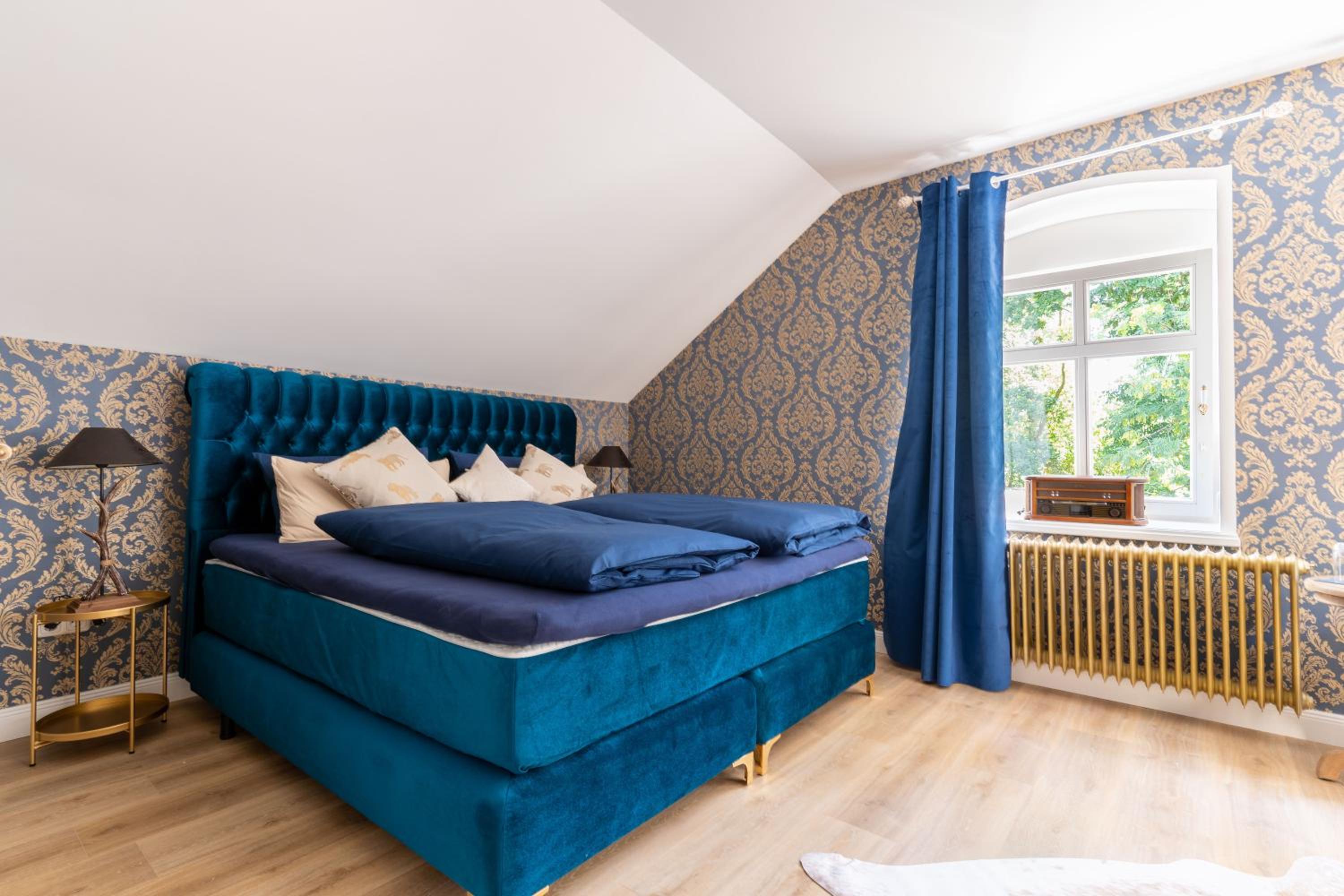 Deluxe Double Room with Shower
